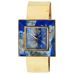 Gucci 1970 Montre vintage en or jaune 18 carats:: cadran carré en lapis bleu