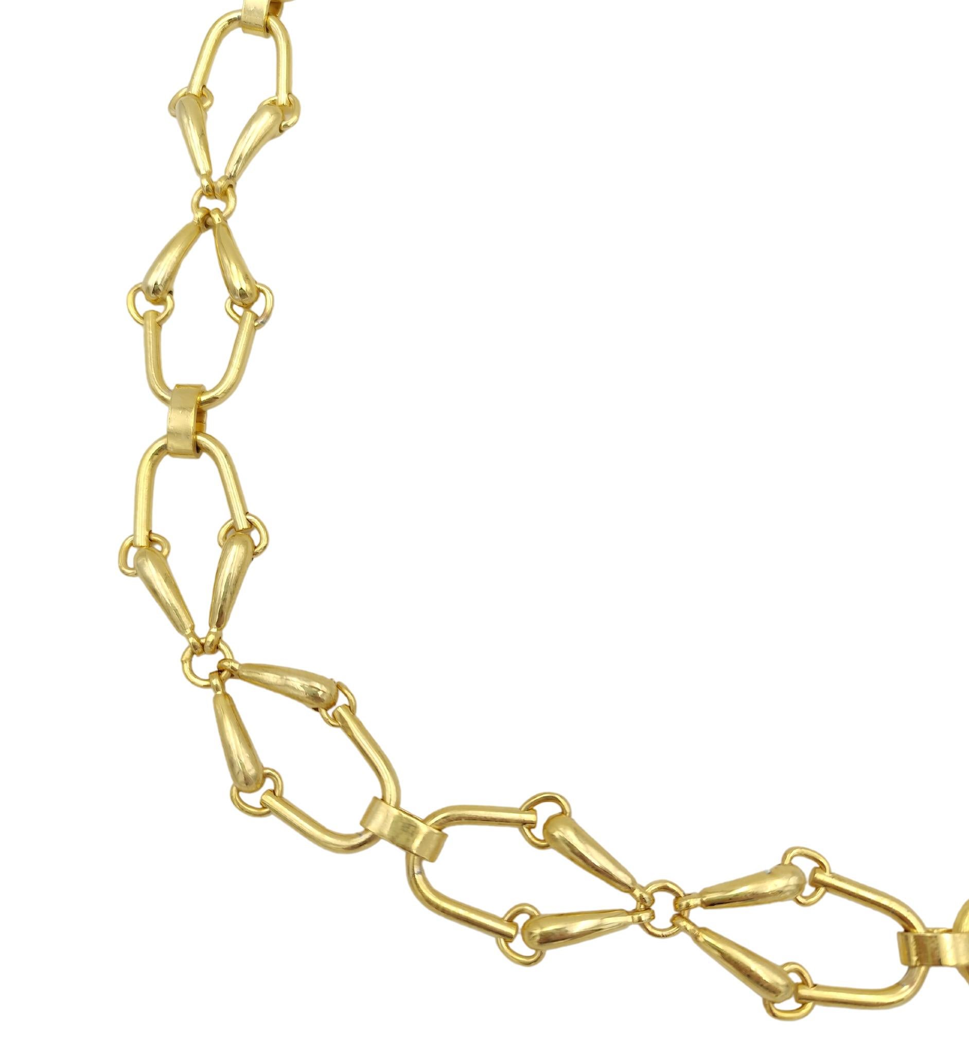 Beige Gucci 1970s golden metal horsebit chain belt For Sale