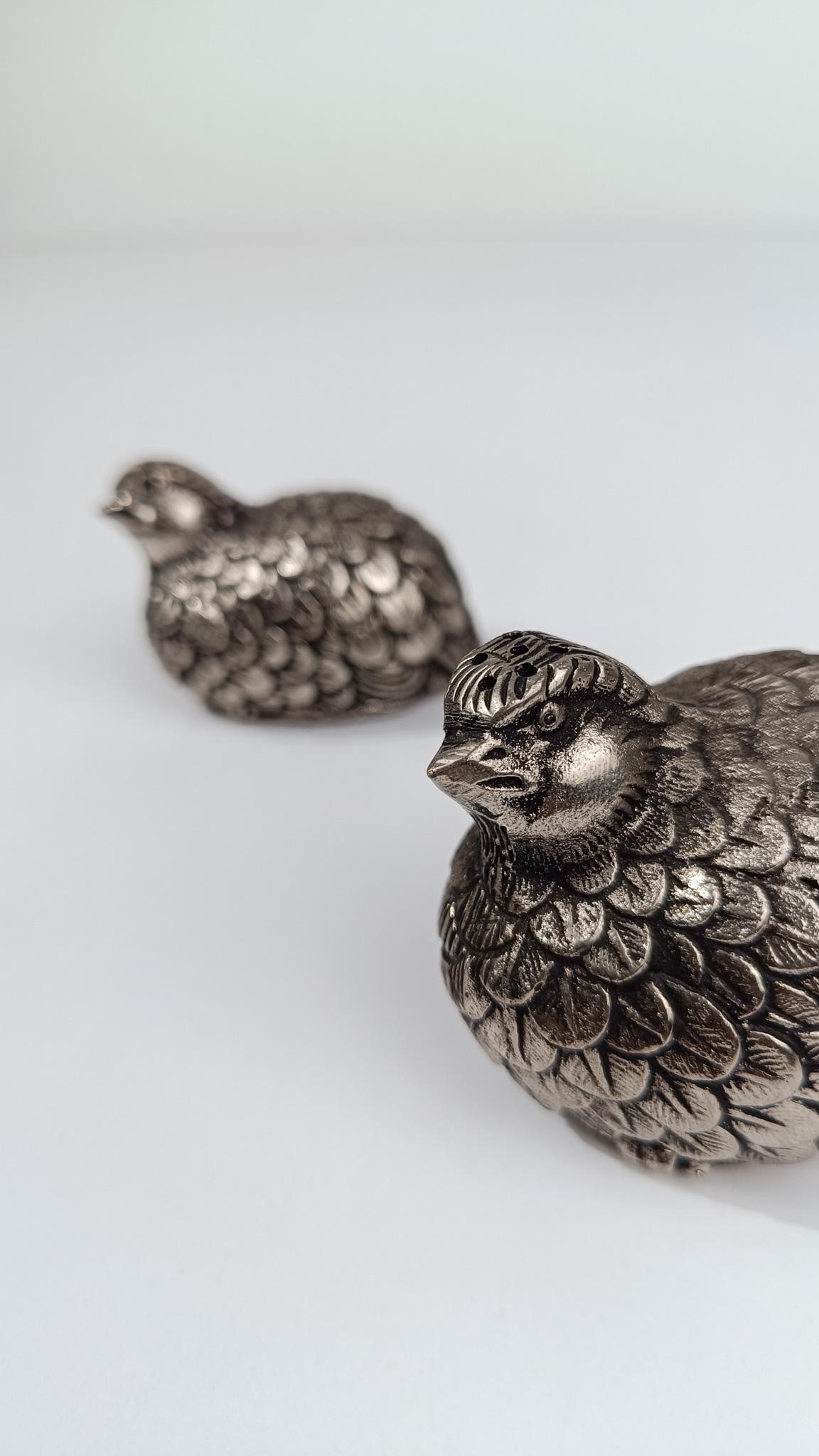 Shakers sale e pepe Gucci anni '70 / Figurine di quaglie placcate in argento in vendita 3
