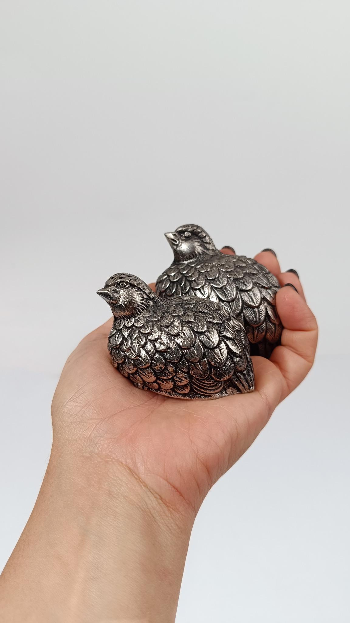 XX secolo Shakers sale e pepe Gucci anni '70 / Figurine di quaglie placcate in argento in vendita