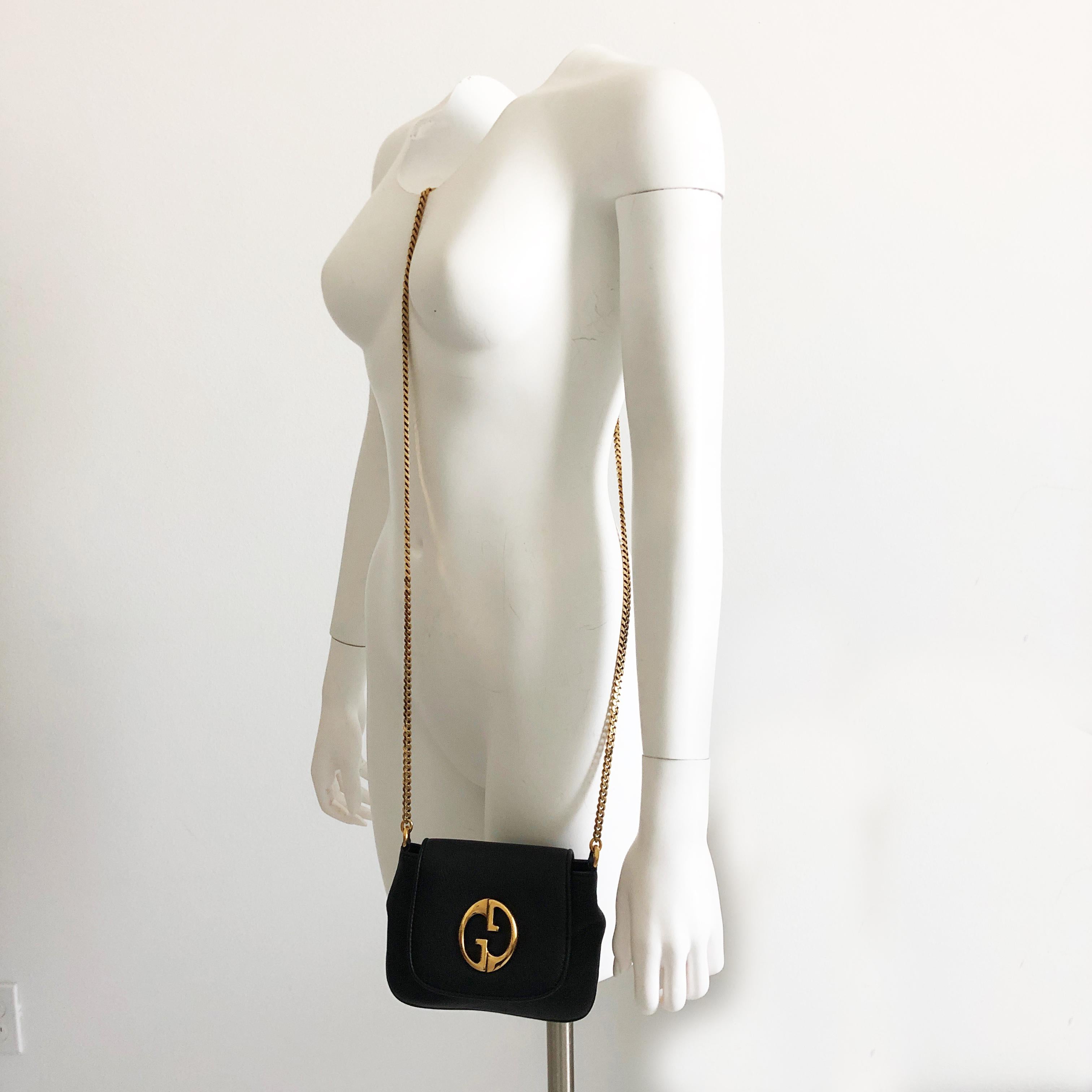 Gucci 1973 Shoulder Bag Black Pebbled Leather Messenger Bag NWOT In Excellent Condition In Port Saint Lucie, FL