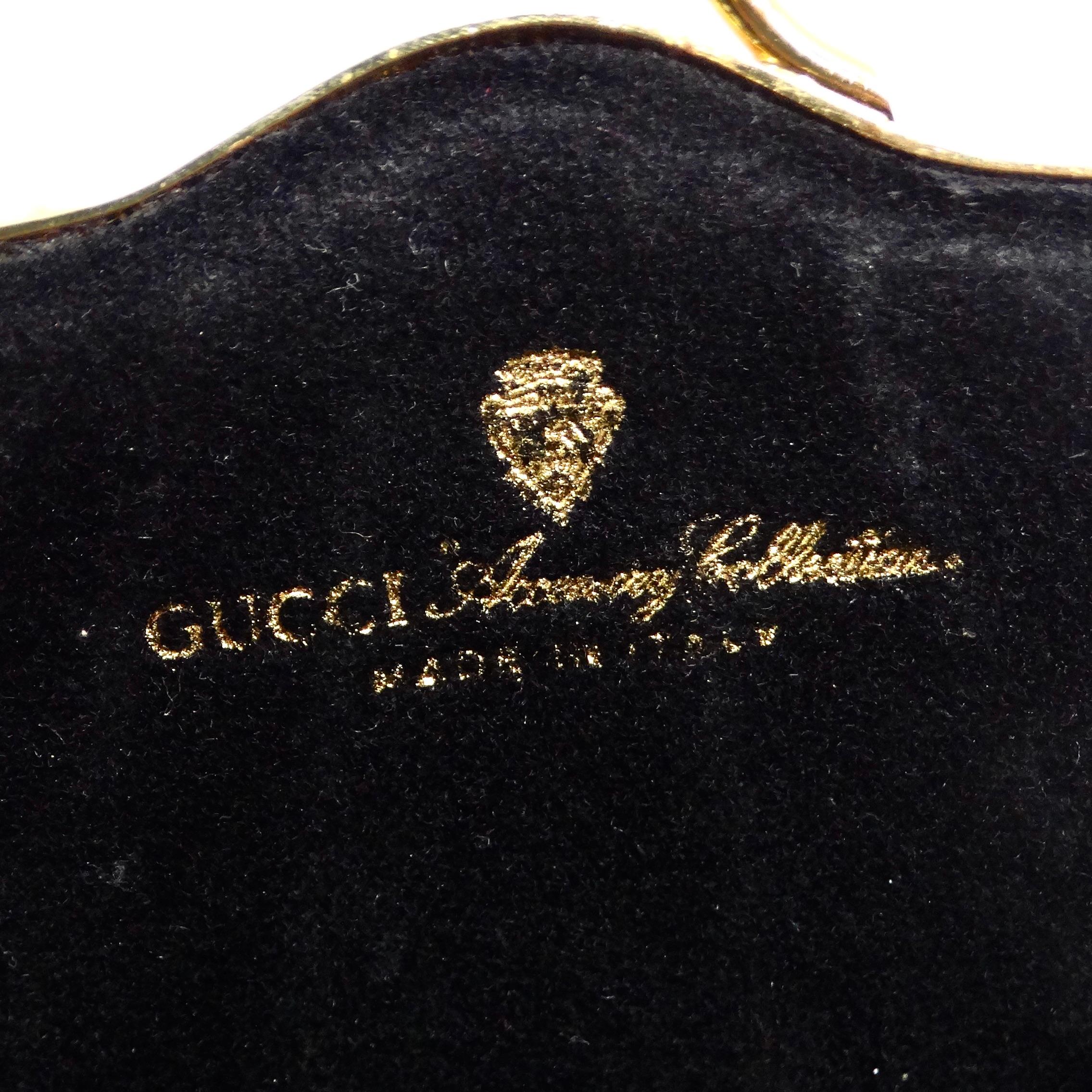 Gucci 1980er Jahre Goldton Metall Muschel Minaudière Abendtasche im Angebot 3