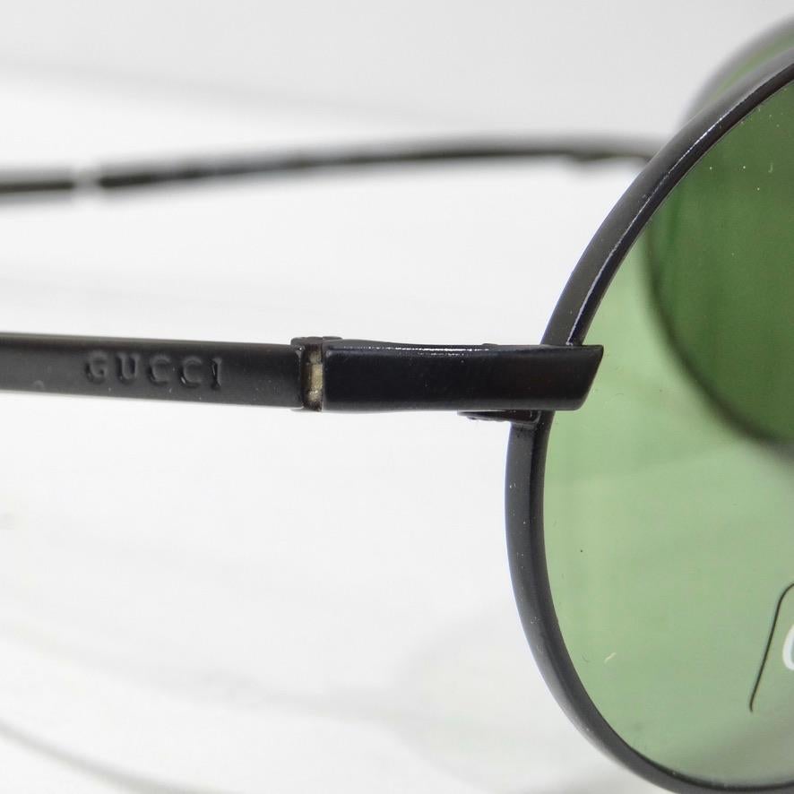 Women's or Men's Gucci 1990s Black/Green Lense Sunglasses For Sale