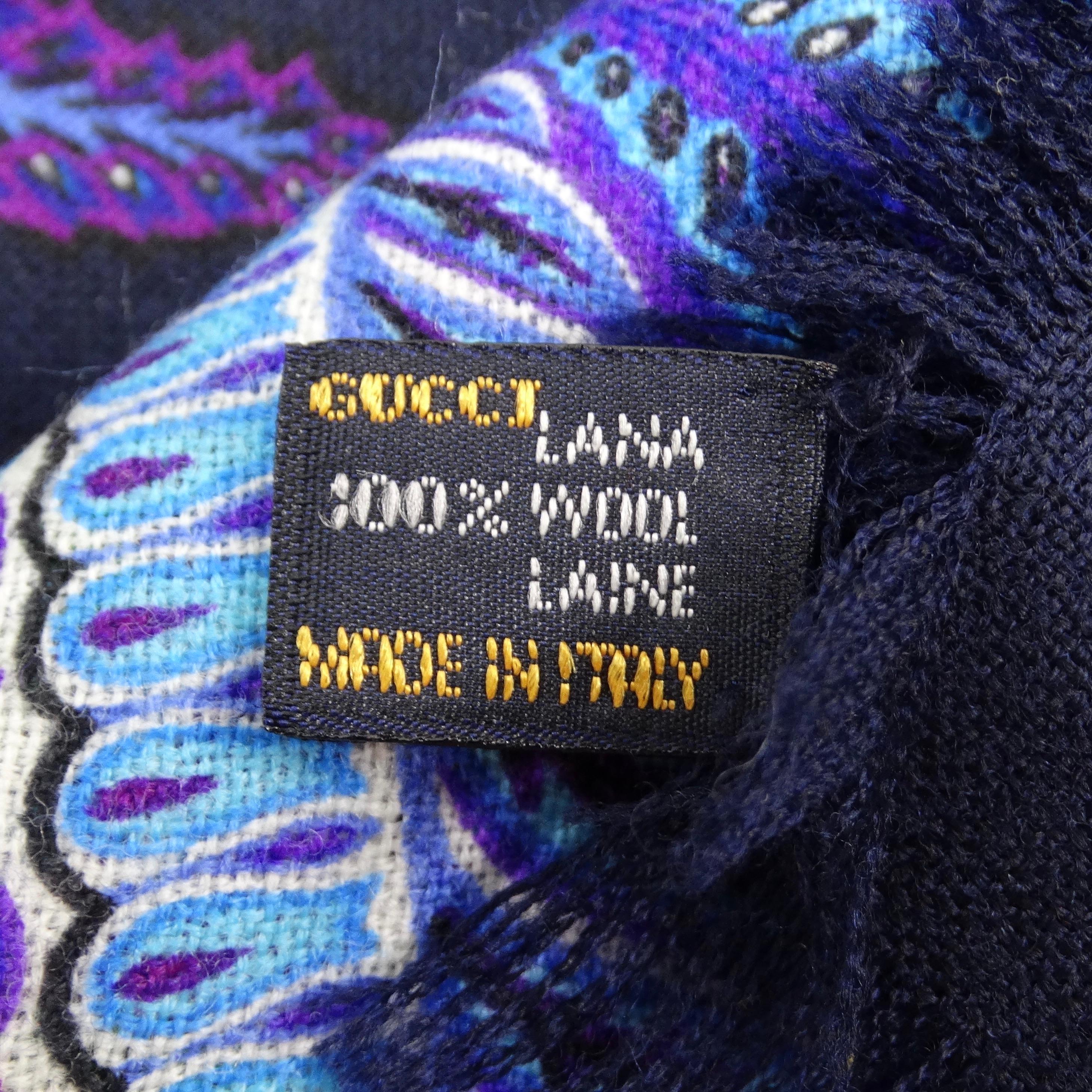 Gucci 1990s Blue Printed Wool Scarf For Sale 4