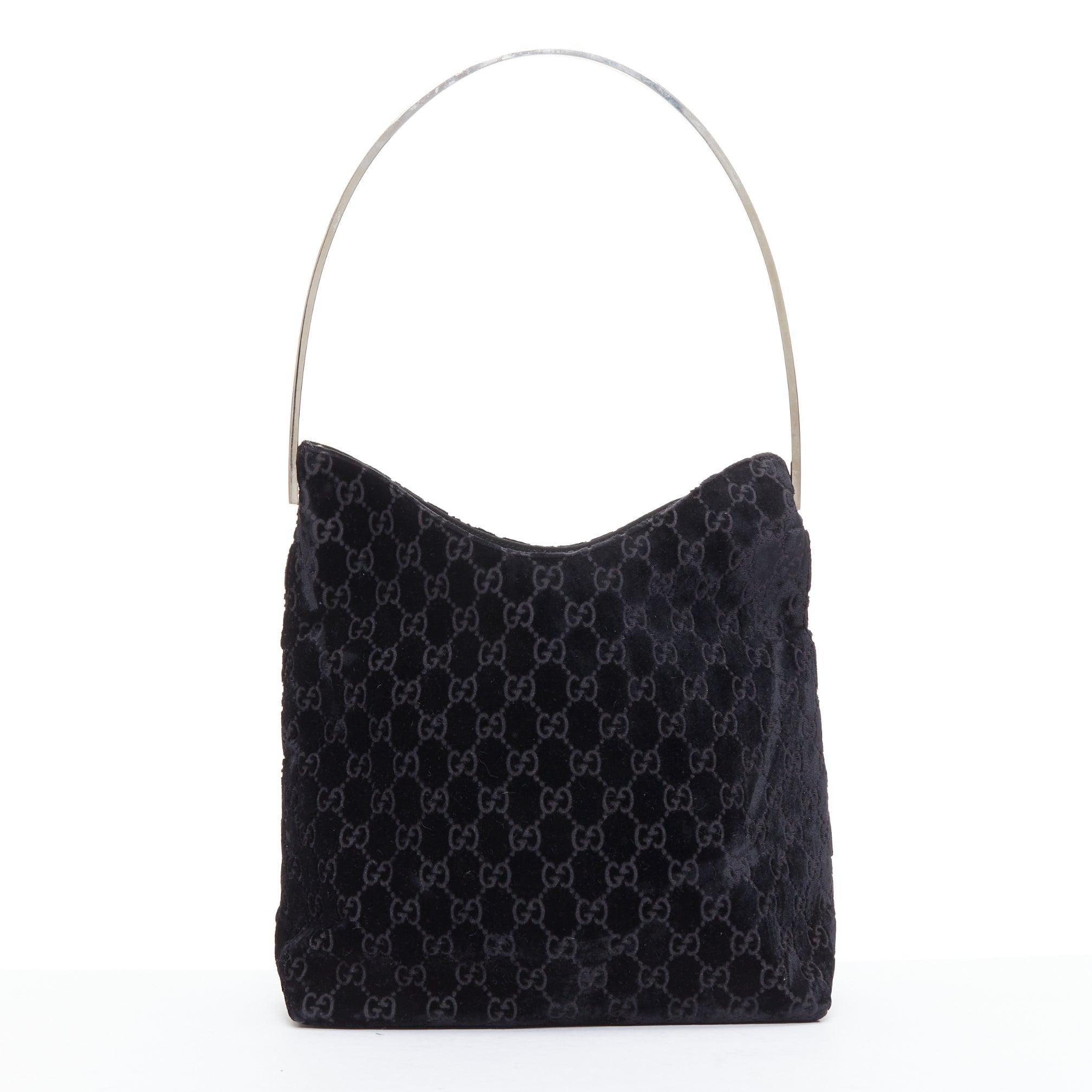 GUCCI 1997 Vintage Tom Ford black velvet GG metal handle underarm bag In Good Condition In Hong Kong, NT