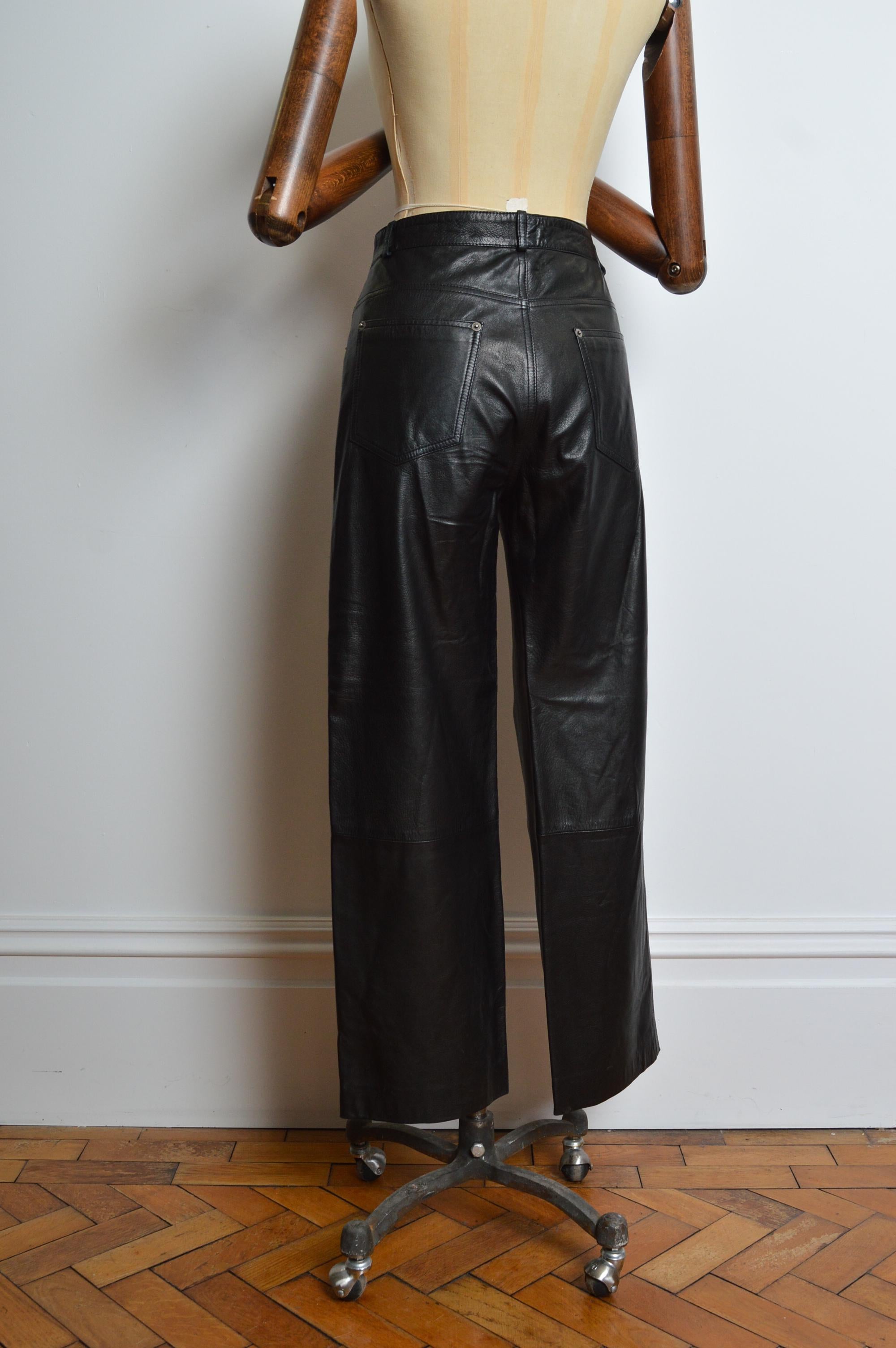 GUCCI 1998 by Tom Ford Black butter soft lamb skin leather pants - Trousers For Sale 9
