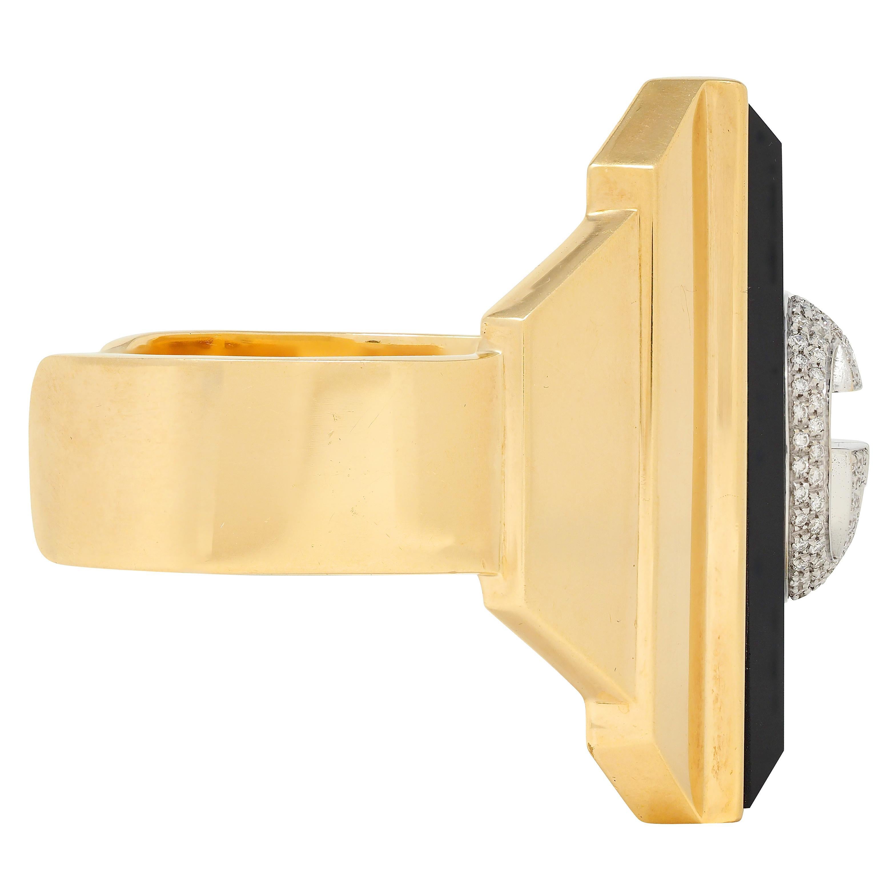 Taille brillant Gucci 2000's Diamond Onyx 18 Karat Two-Tone Yellow Vintage Gold Cuff Bracelet en vente