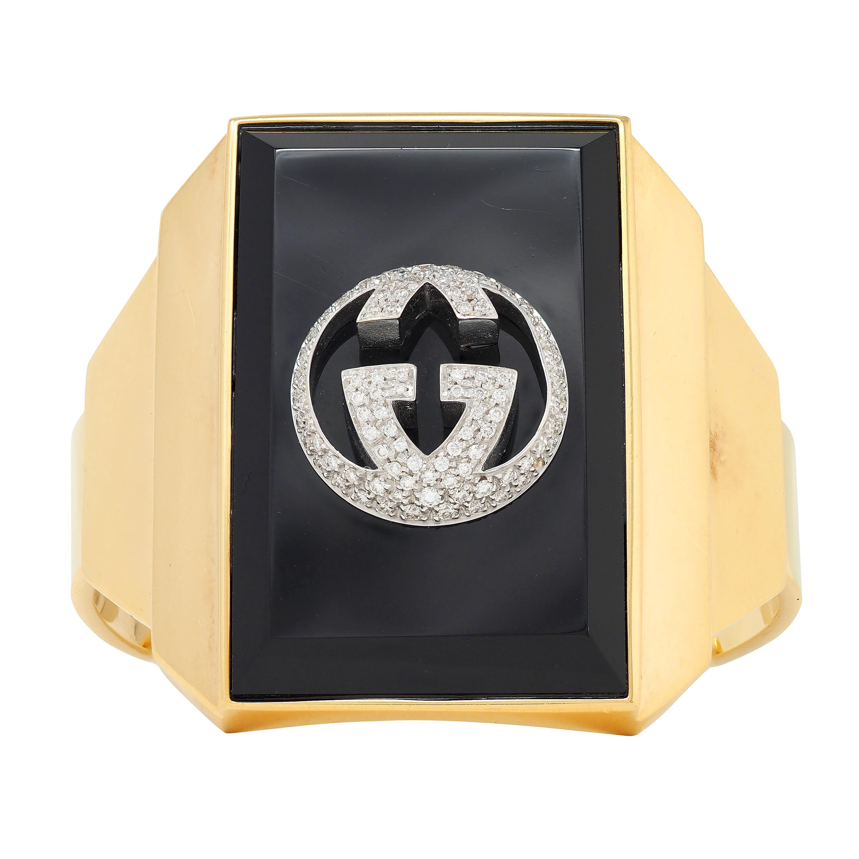 Gucci 2000's Diamond Onyx 18 Karat Two-Tone Yellow Vintage Gold Cuff Bracelet en vente 1