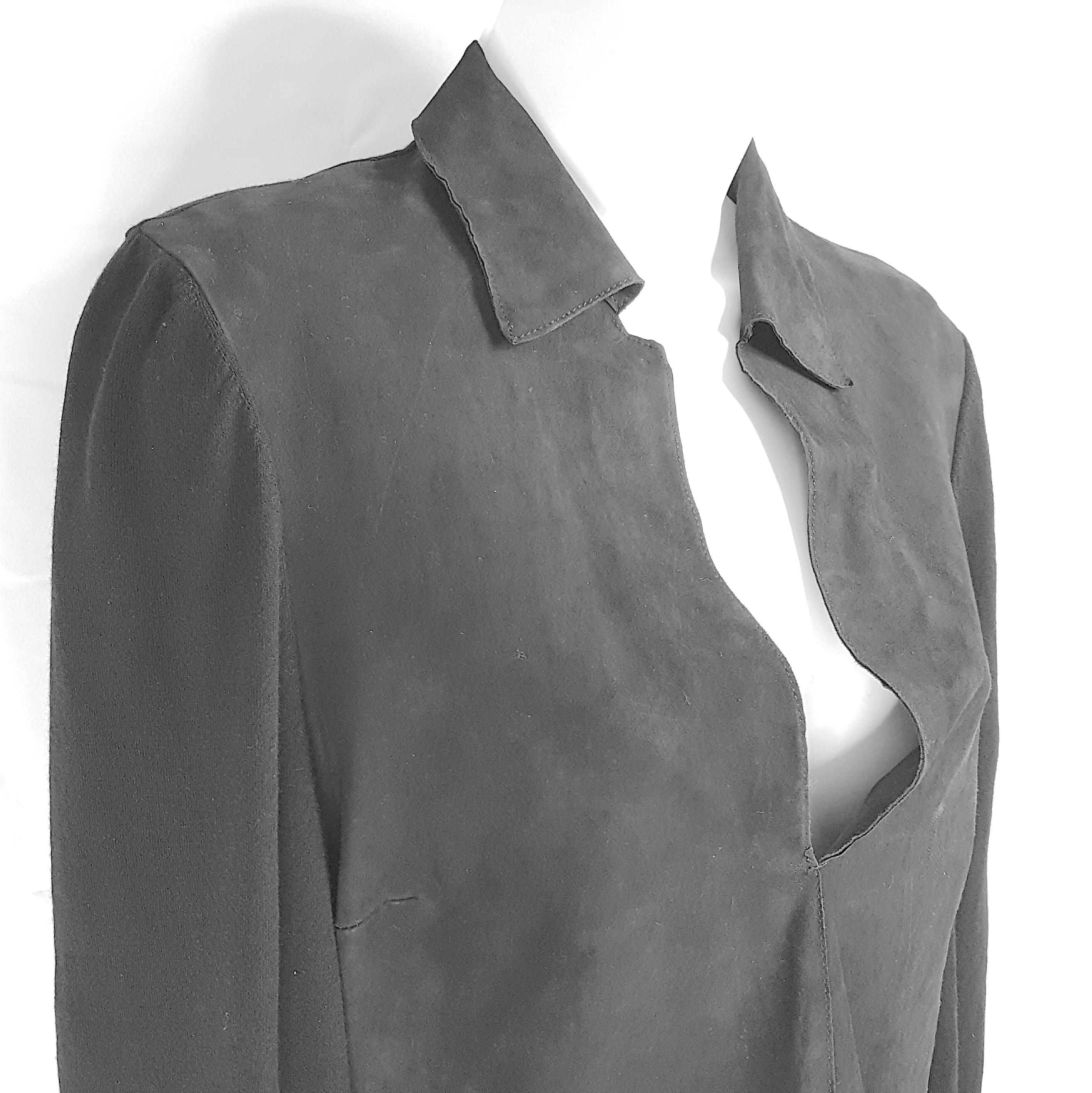 Women's Gucci TomFord 2001AwardYear Draped Suede PlungingV-Neck Collared Black Pullover For Sale
