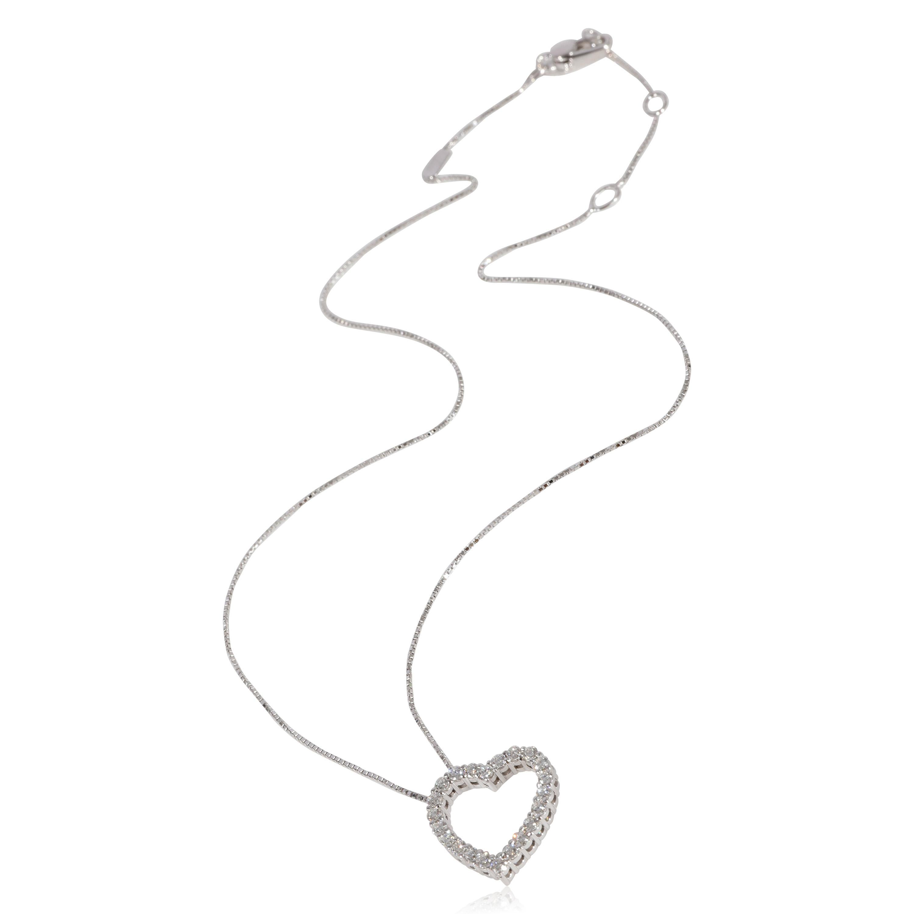 Gucci 2003 Fall/Winter Diamond Heart Pendant in 18k White Gold 0.65 CTW

PRIMARY DETAILS
SKU: 124226
Listing Title: Gucci 2003 Fall/Winter Diamond Heart Pendant in 18k White Gold 0.65 CTW
Condition Description: Retails for 3100 USD. In excellent