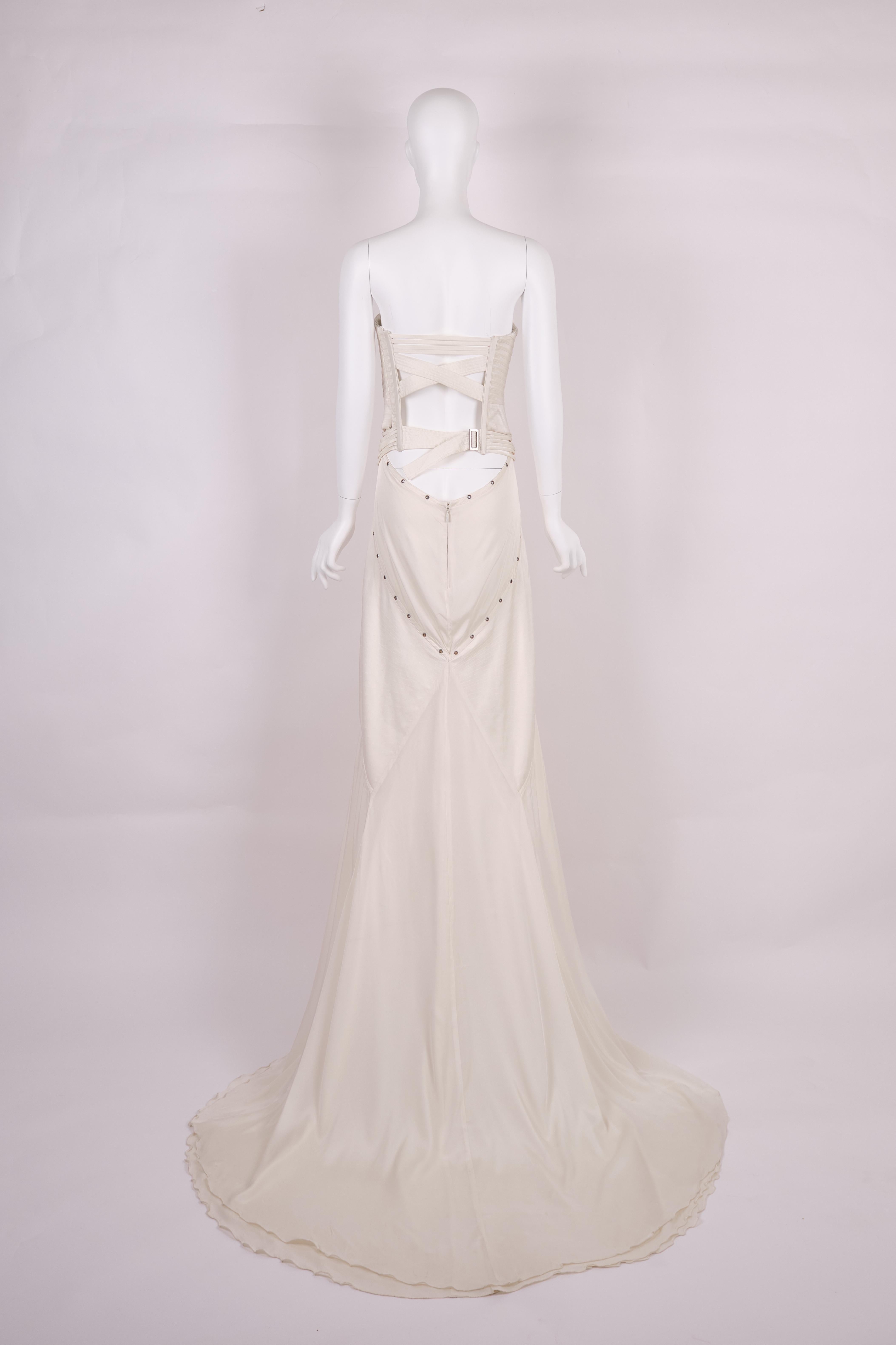 Gucci 2003 Wedding Corset Dress In Excellent Condition For Sale In Hong Kong, HK