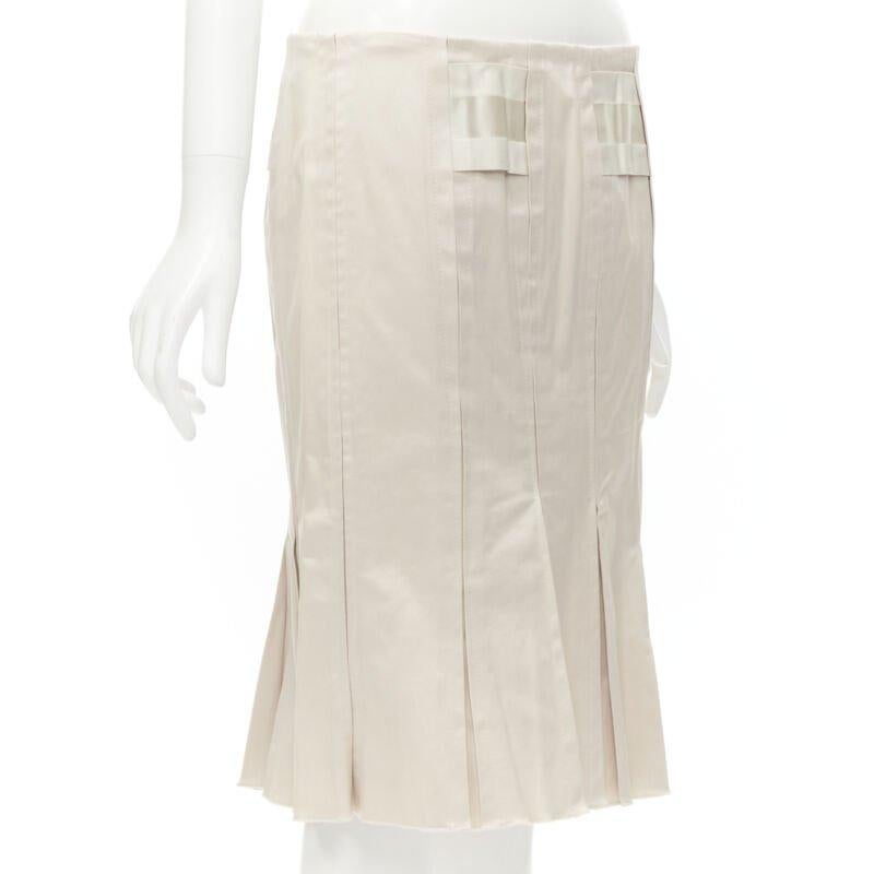 GUCCI 2004 Vintage Tom Ford falda plisada construida con paneles de grosgrain IT40 S Beige