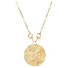 Gucci 2005 18 Karat Yellow Gold Floral Horsebit Medallion Flora Station Necklace