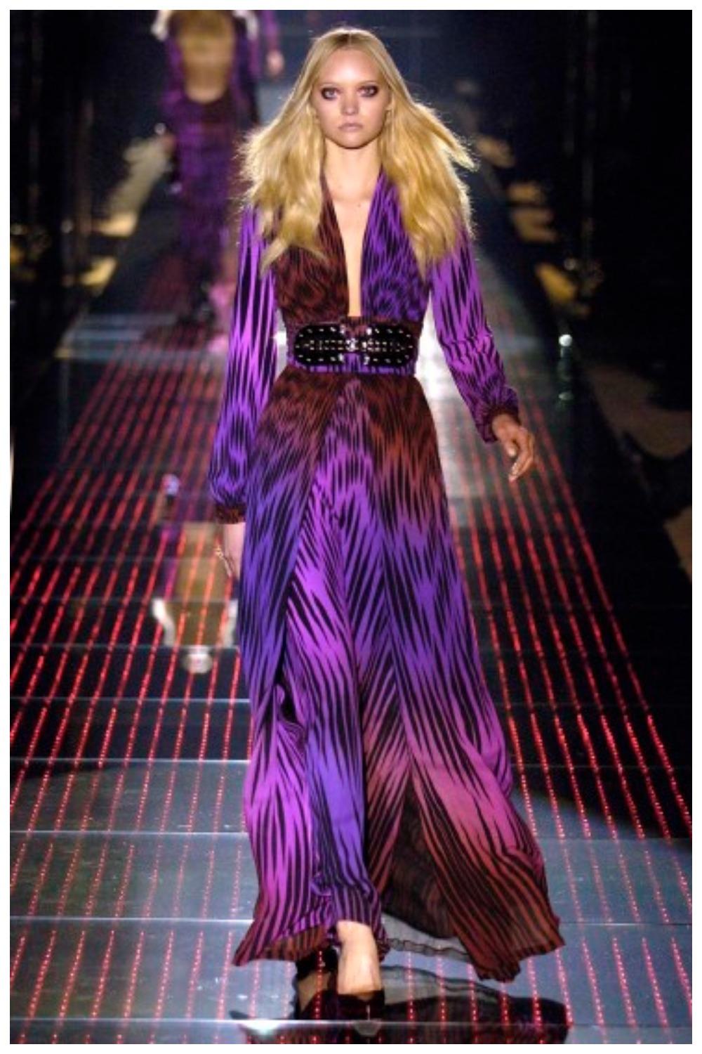 Gucci 2006 Herbst/Winter Abendkleid aus Seide Laufsteg im Angebot 3