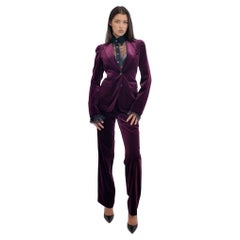 Gucci 2007 - Abito con pantaloni da donna in velluto rosso mirtillo
