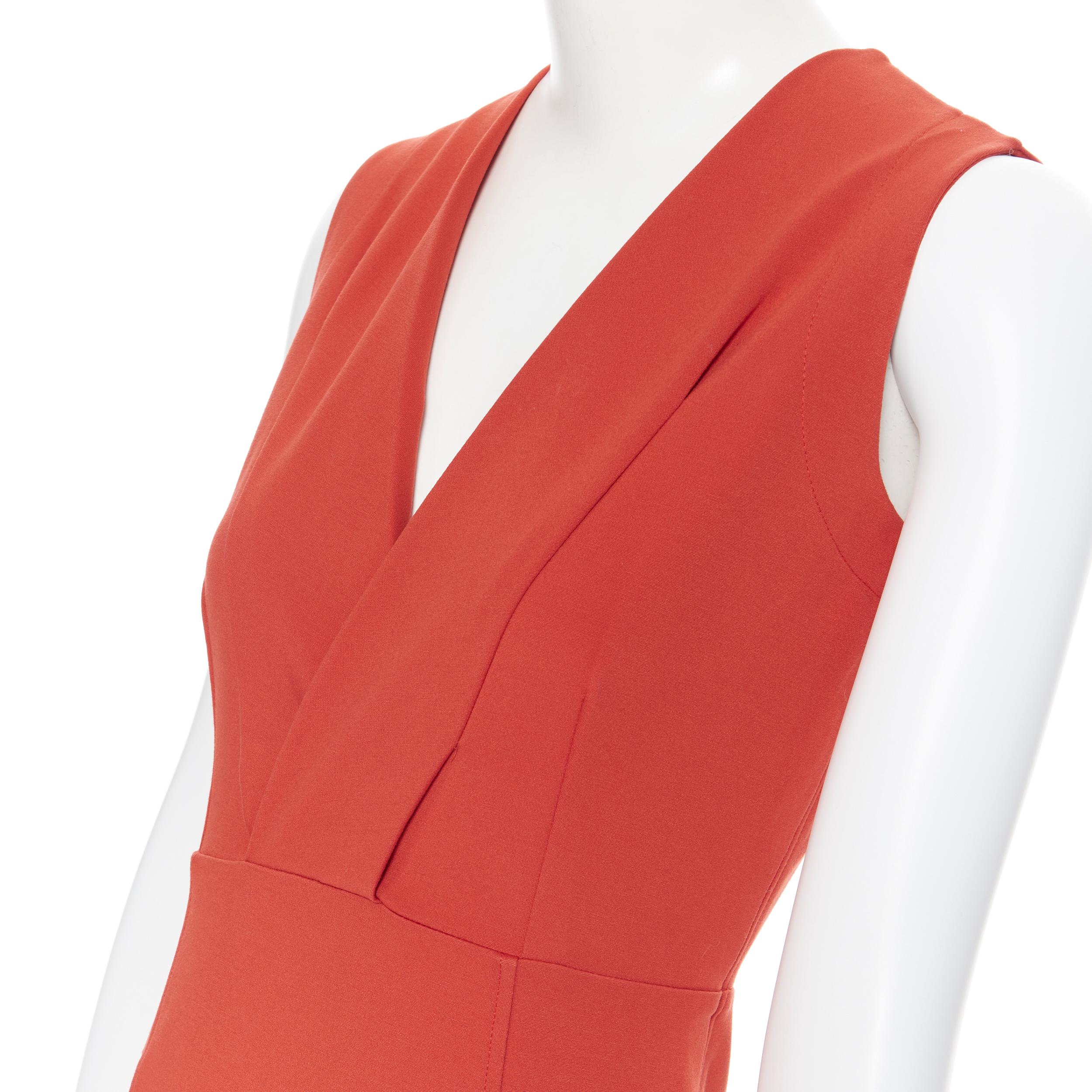 GUCCI 2007 red viscose blend V-neck stretchy bodycon sleeveless dress XS
Brand: Gucci
Collection: 2007
Model Name / Style: Work dress
Material: Viscose blend
Color: Red
Pattern: Solid
Extra Detail: V-neck. Cinched waist. Bodycon dress. V-neck