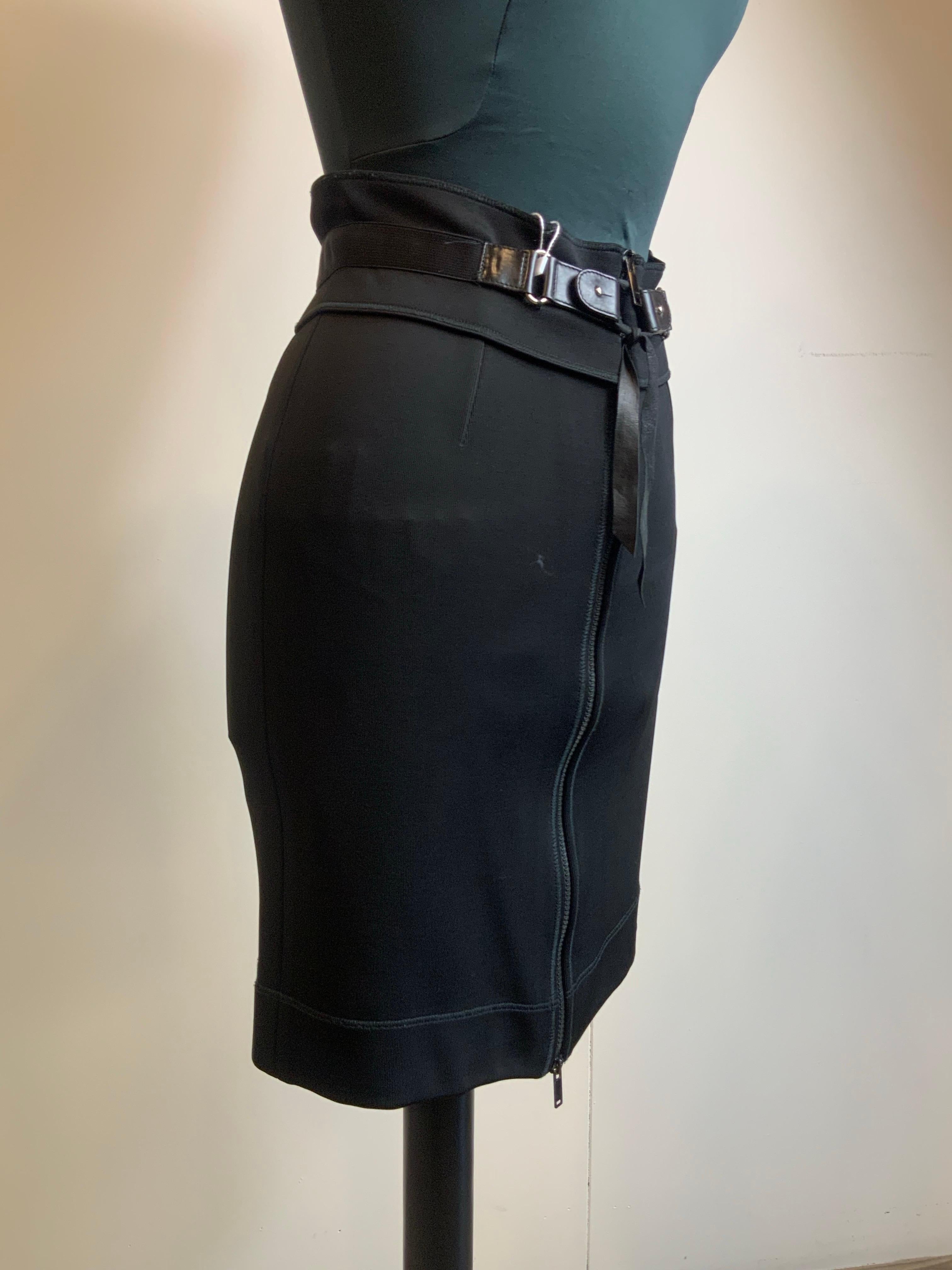 Women's or Men's Gucci 2009 black Pencil Skirt For Sale