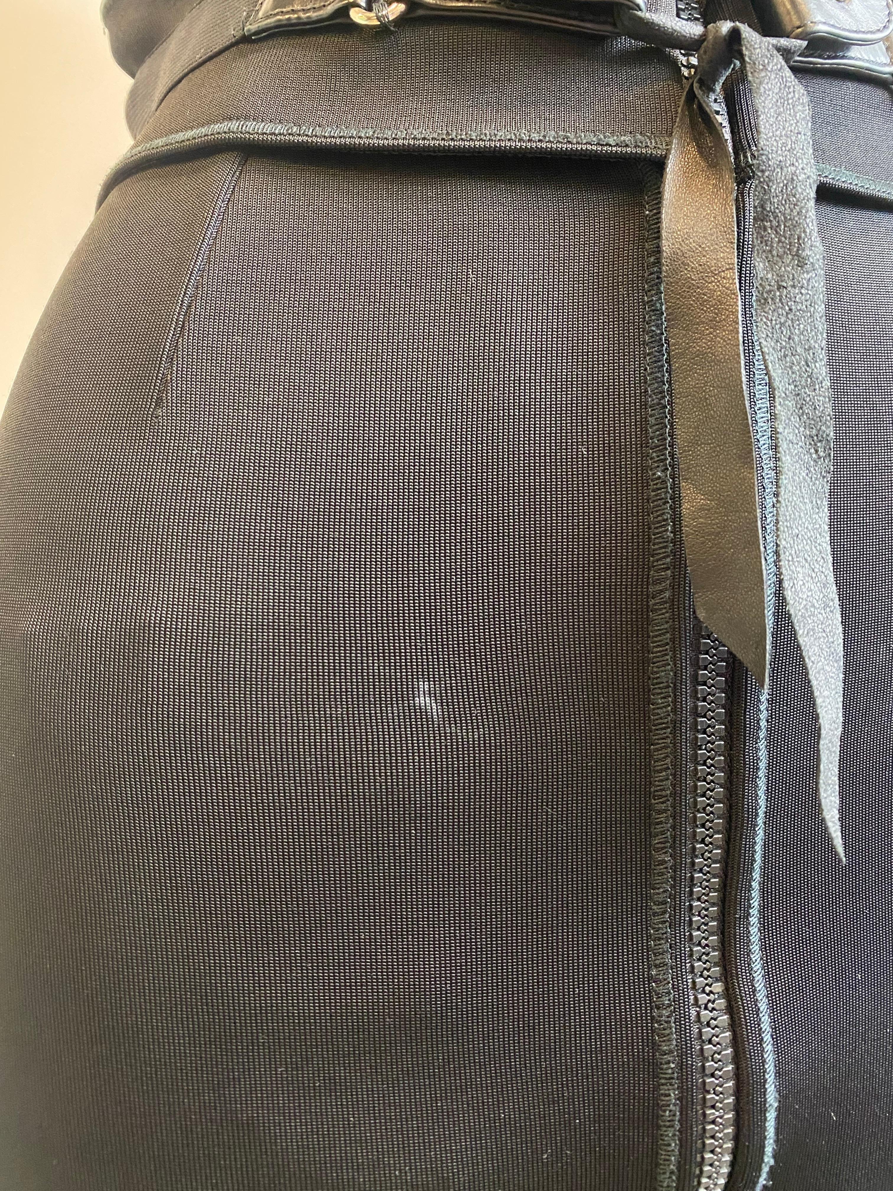 Gucci 2009 black Pencil Skirt For Sale 3
