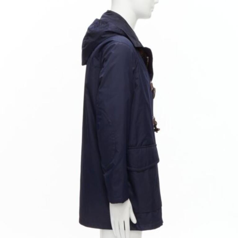 Gucci 2012 giacca a vento con cappuccio in nylon marrone con alamari IT48 M. In condizioni discrete in vendita a Hong Kong, NT