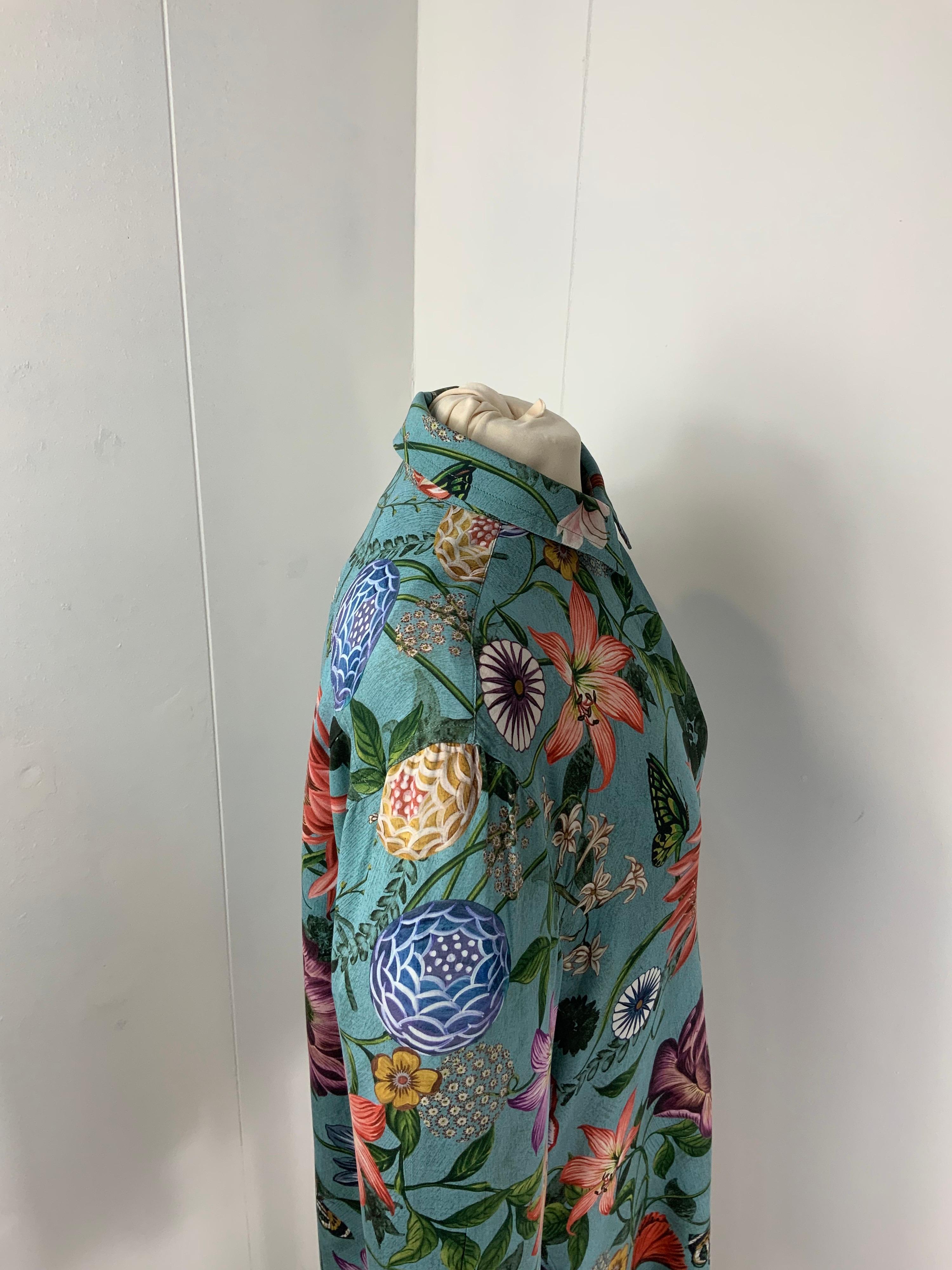 Gucci 2015 Flora shirt In Excellent Condition In Carnate, IT