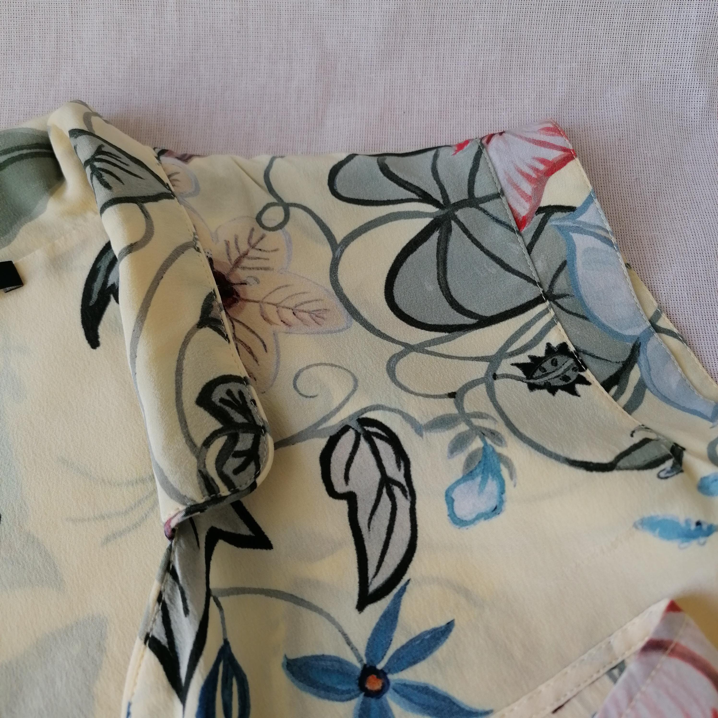 GUCCI 2015 LOGO Silk Flora Kris Knight Flora Print Blouse  USA 8 Rizzoli & Isles 12