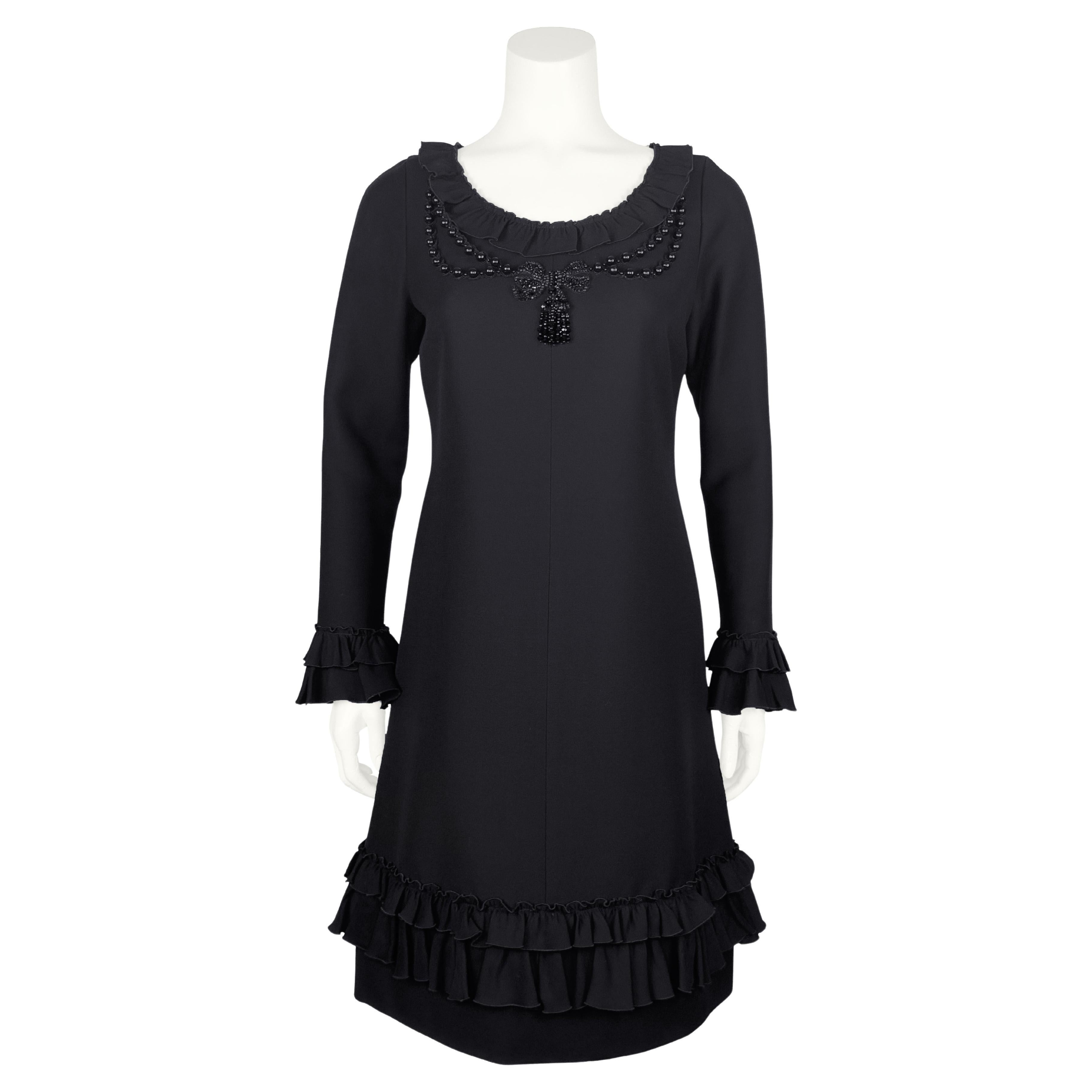 Gucci 2016 - Vestito nero a maniche lunghe con perline e ruches in vendita