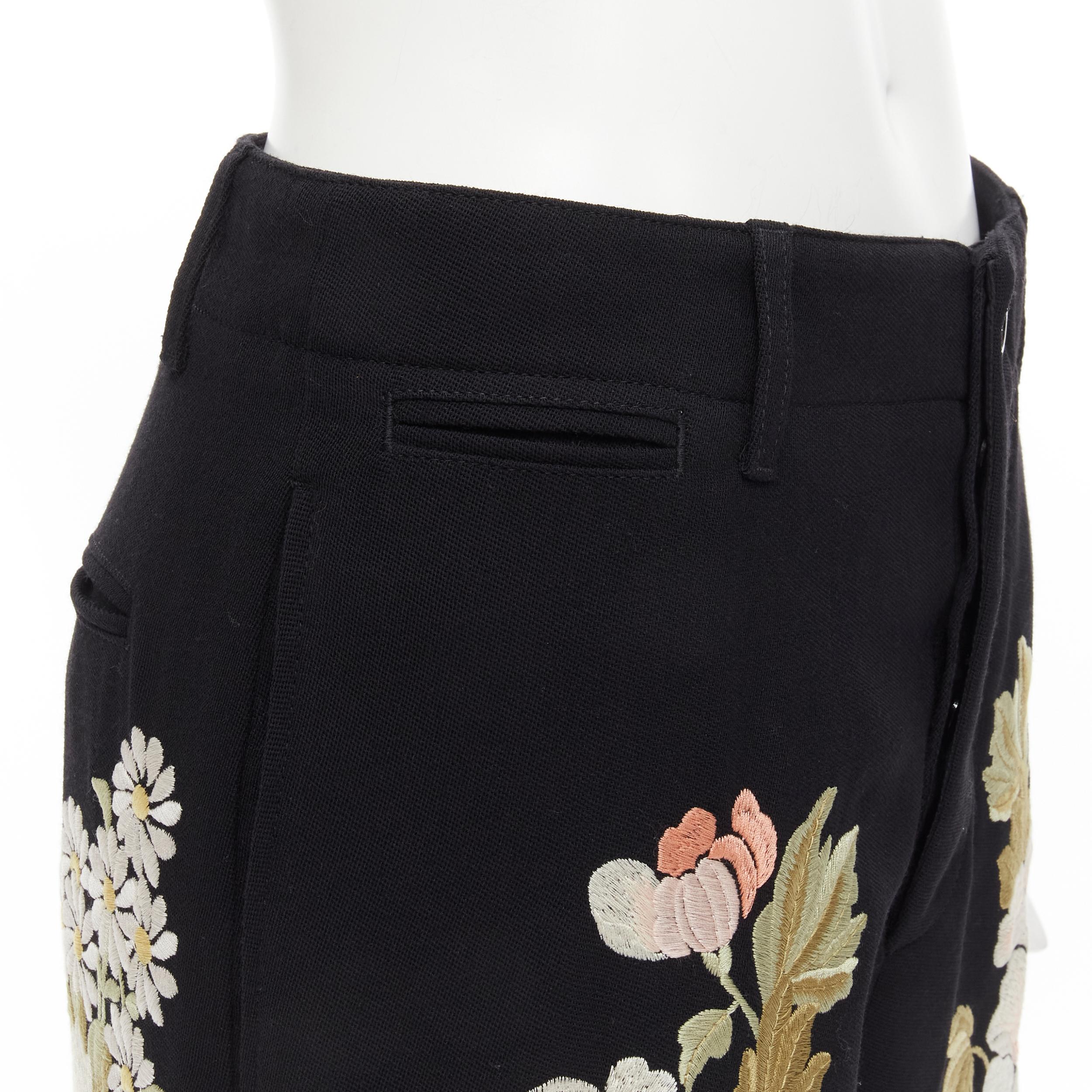 GUCCI 2017 black wool chrysanthemum floral embroidery wide leg cropped trousres  For Sale 1
