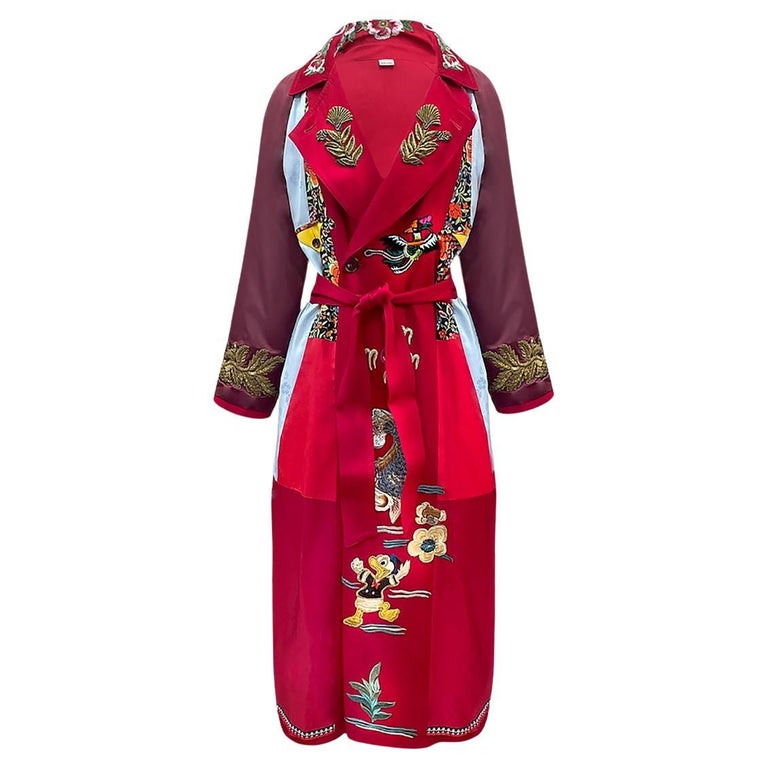 GUCCI 2017 L 27 BRIGHT COAT EMBROIDERED with FLOWER and ANIMAL Size 48