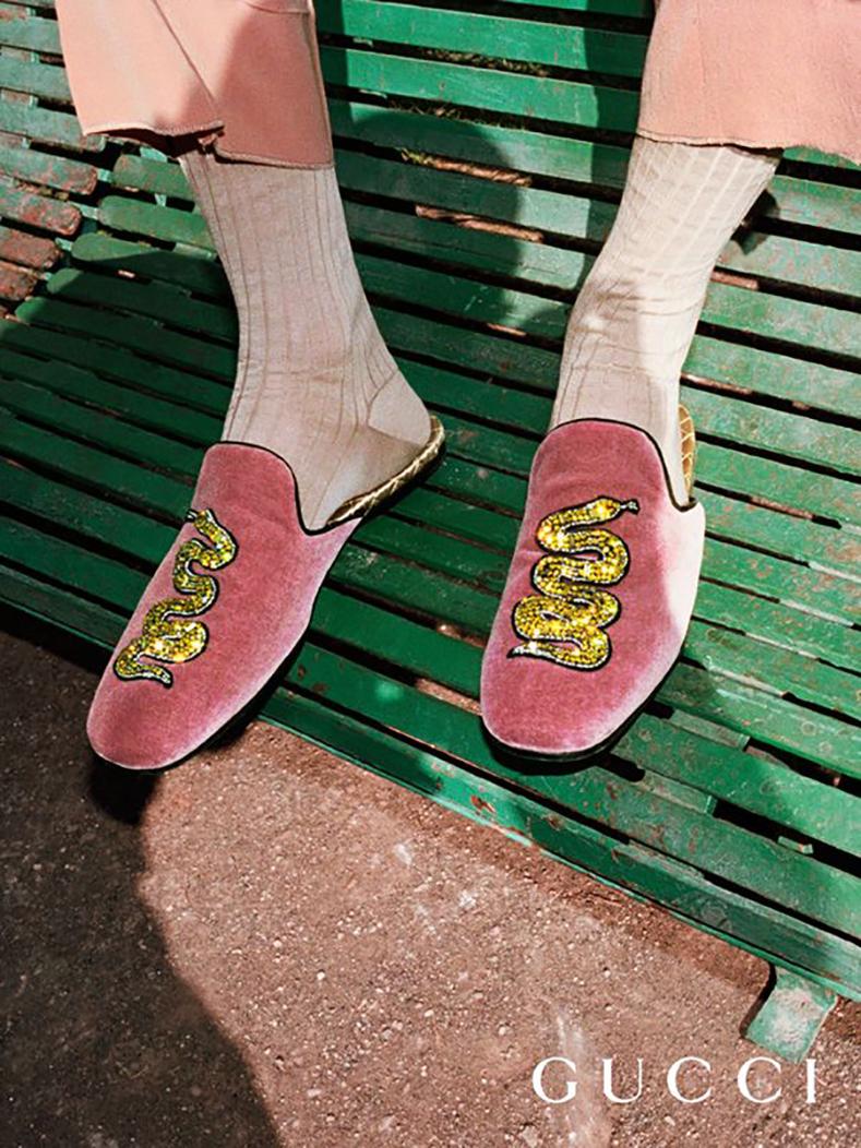 Women's Gucci 2017 Runway Hannelore Pink Velvet Snake Brocade Slipper Platform