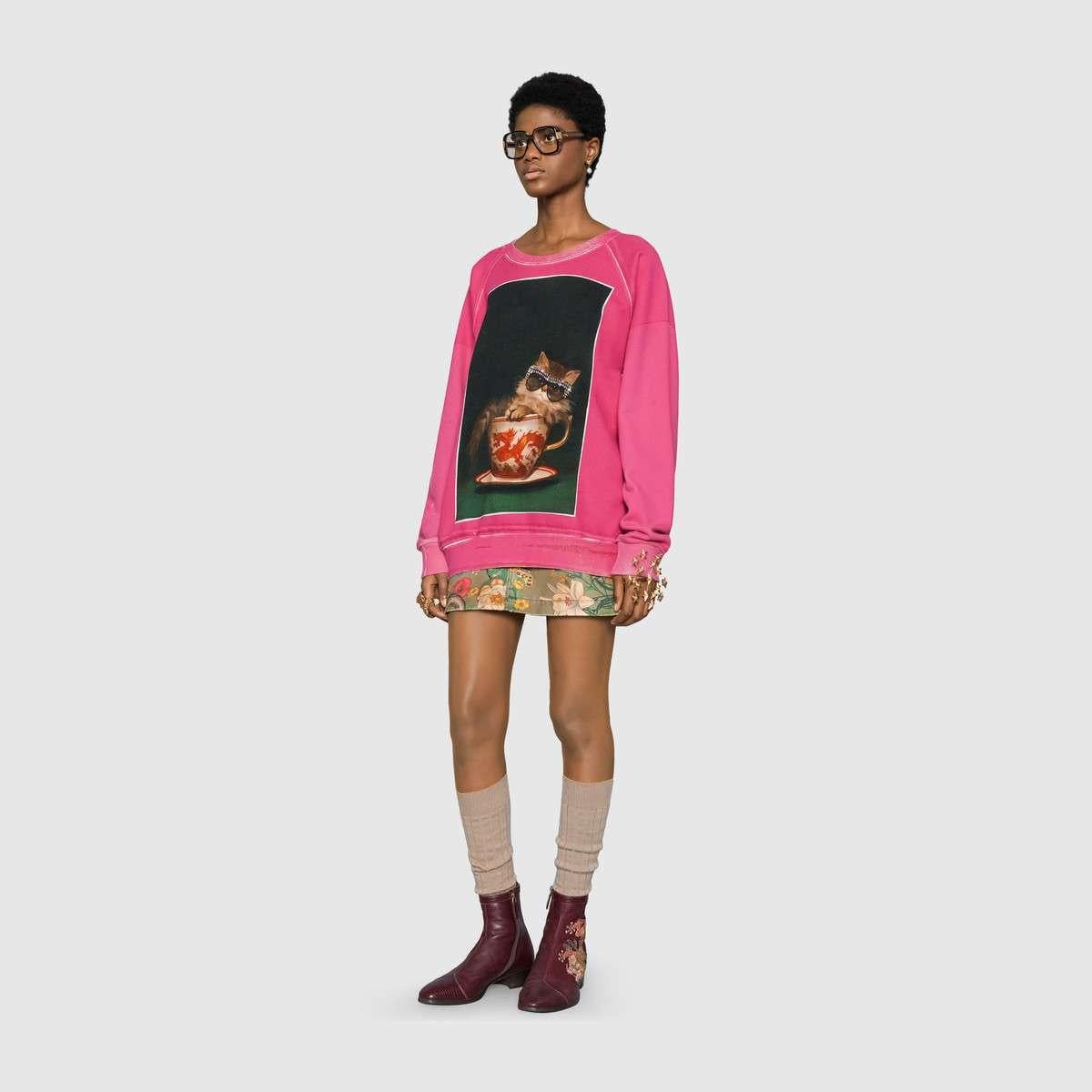 This is a Gucci 2018 Ignasi Monreal print Sweatshirt in a heavyweight pink cotton. Gucci collaborates with famed Spanish illustrator Ignasi Monreal to reimagine the house’s vision in his own way. Each piece was hand dyed and printed so has unique