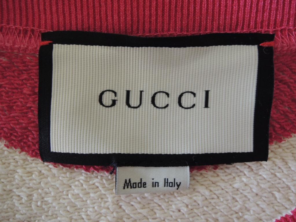 Gucci 2018 Ignasi Monreal Print Pink Cat Teacup Sweatshirt In Excellent Condition For Sale In Oakland, CA