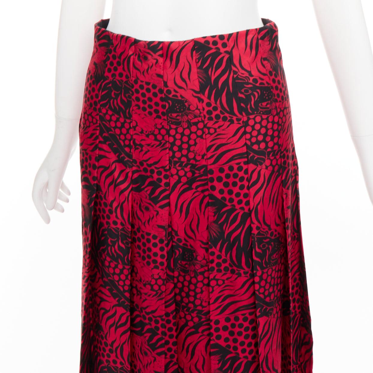 GUCCI 2018 Michele negro rojo 100% seda estampado tigre falda midi plisada IT38 XS en venta 2