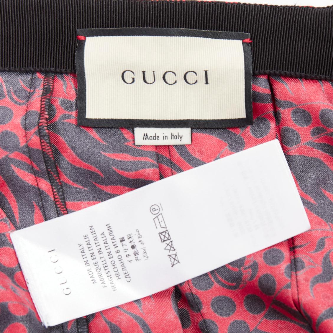 GUCCI 2018 Michele negro rojo 100% seda estampado tigre falda midi plisada IT38 XS en venta 3