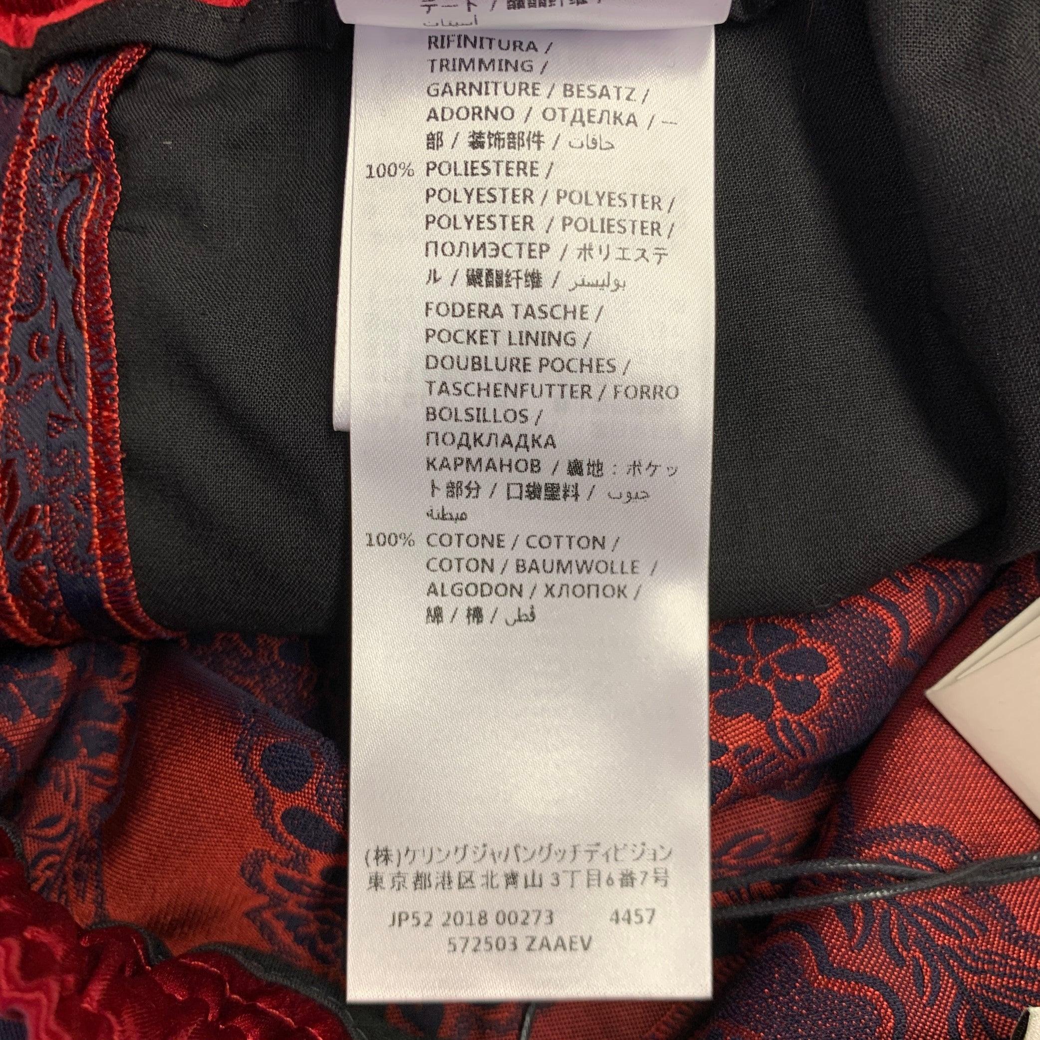 GUCCI 2018 Size 28 Red Black Jacquard Viscose Blend Joggers Shorts For Sale 4