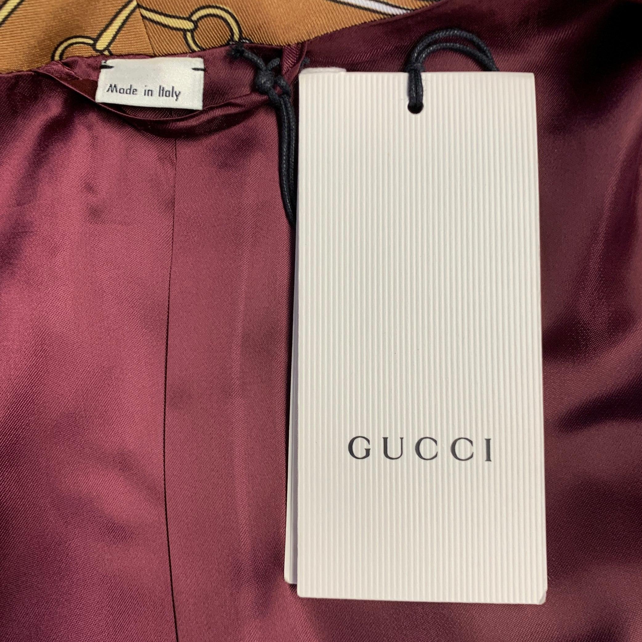 GUCCI 2019 Taille 40 Robe de chambre en soie noire, marron et or, avec chaînes, Manteau en vente 3
