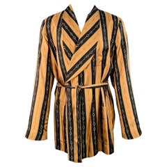 GUCCI 2019 Taille 40 Robe de chambre en soie noire, marron et or, avec chaînes, Manteau