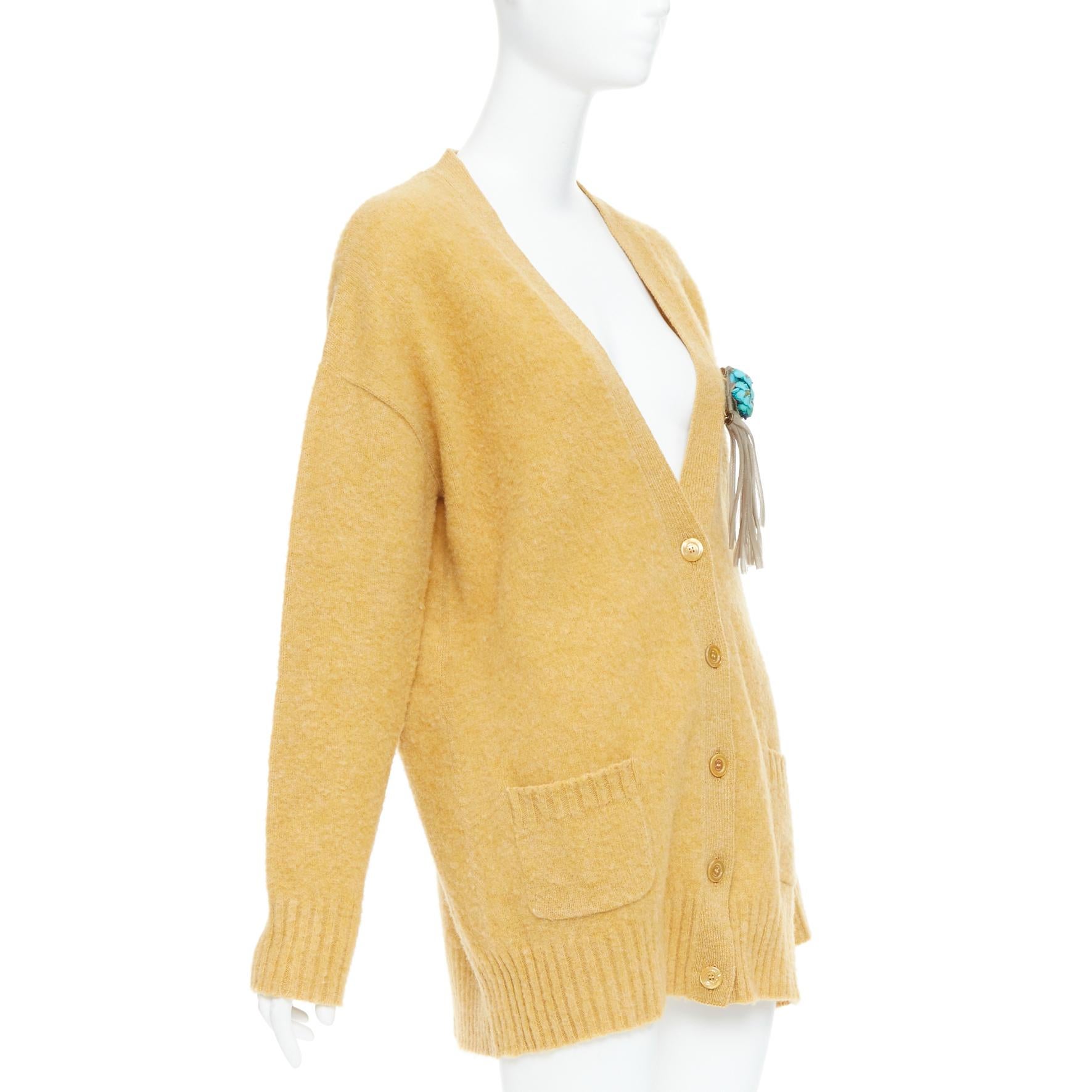 GUCCI 2020 100% wool yellow blue floral brooch oversized cardigan M In Excellent Condition For Sale In Hong Kong, NT