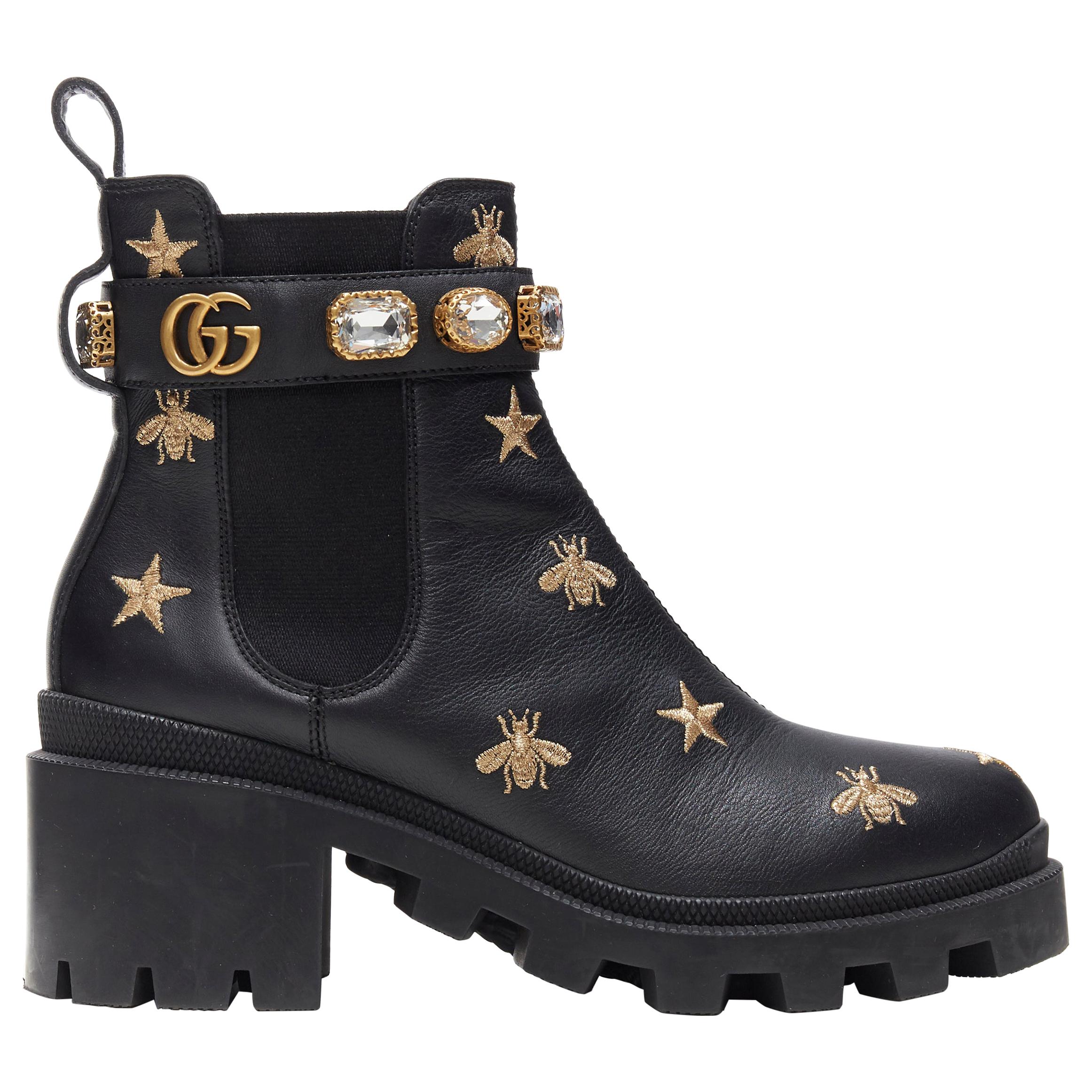 GUCCI 2020 Crystal Bee botte brodée en or avec bracelet en cristal et  semelle à crampons EU36.5 sur 1stDibs