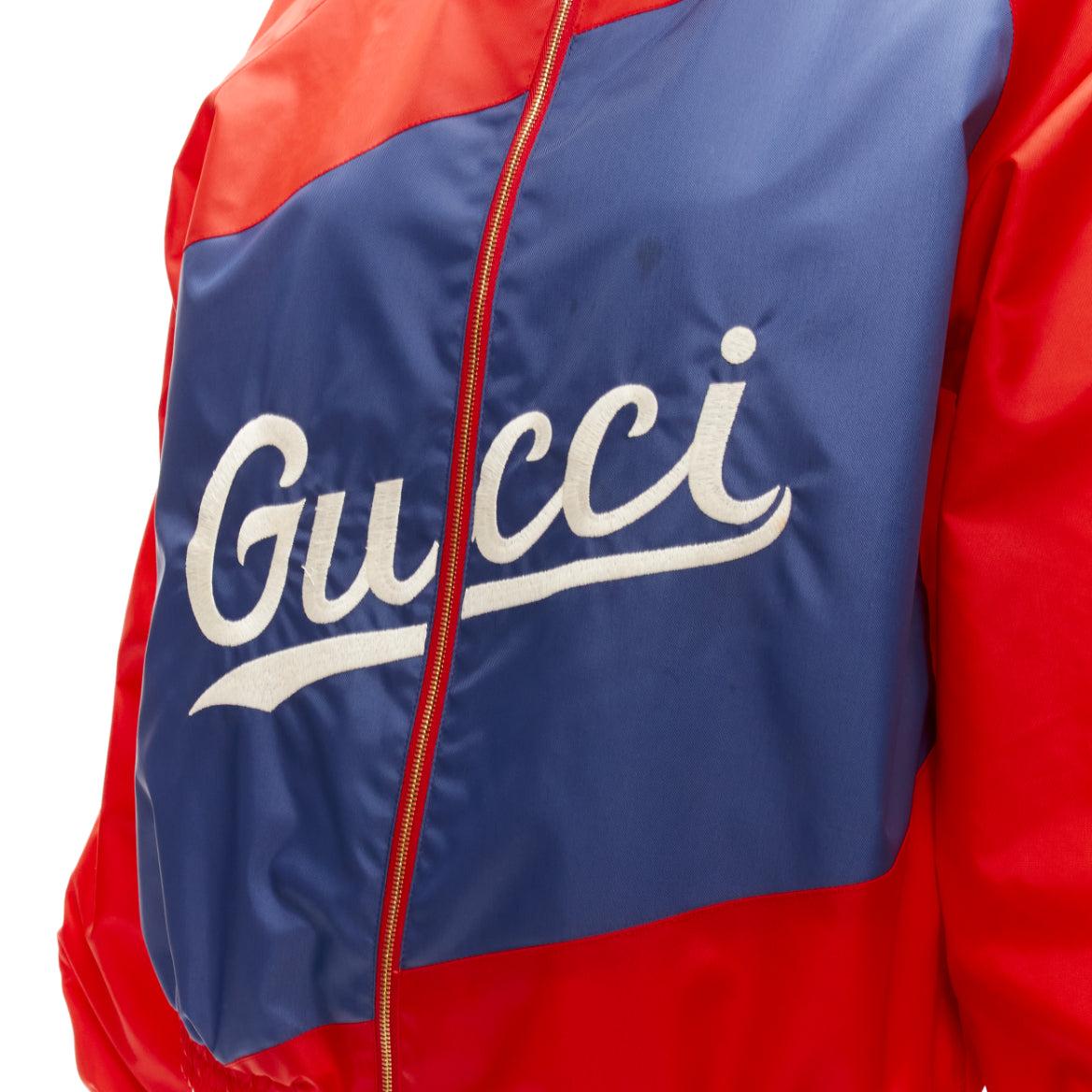GUCCI 2020 Script logo red blue nylon track coach jacket IT44 L For Sale 3