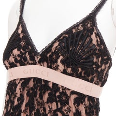 Gucci 2021 Aria : robe de cocktail en dentelle florale noire avec logo jacquard, taille 36 (XXS)