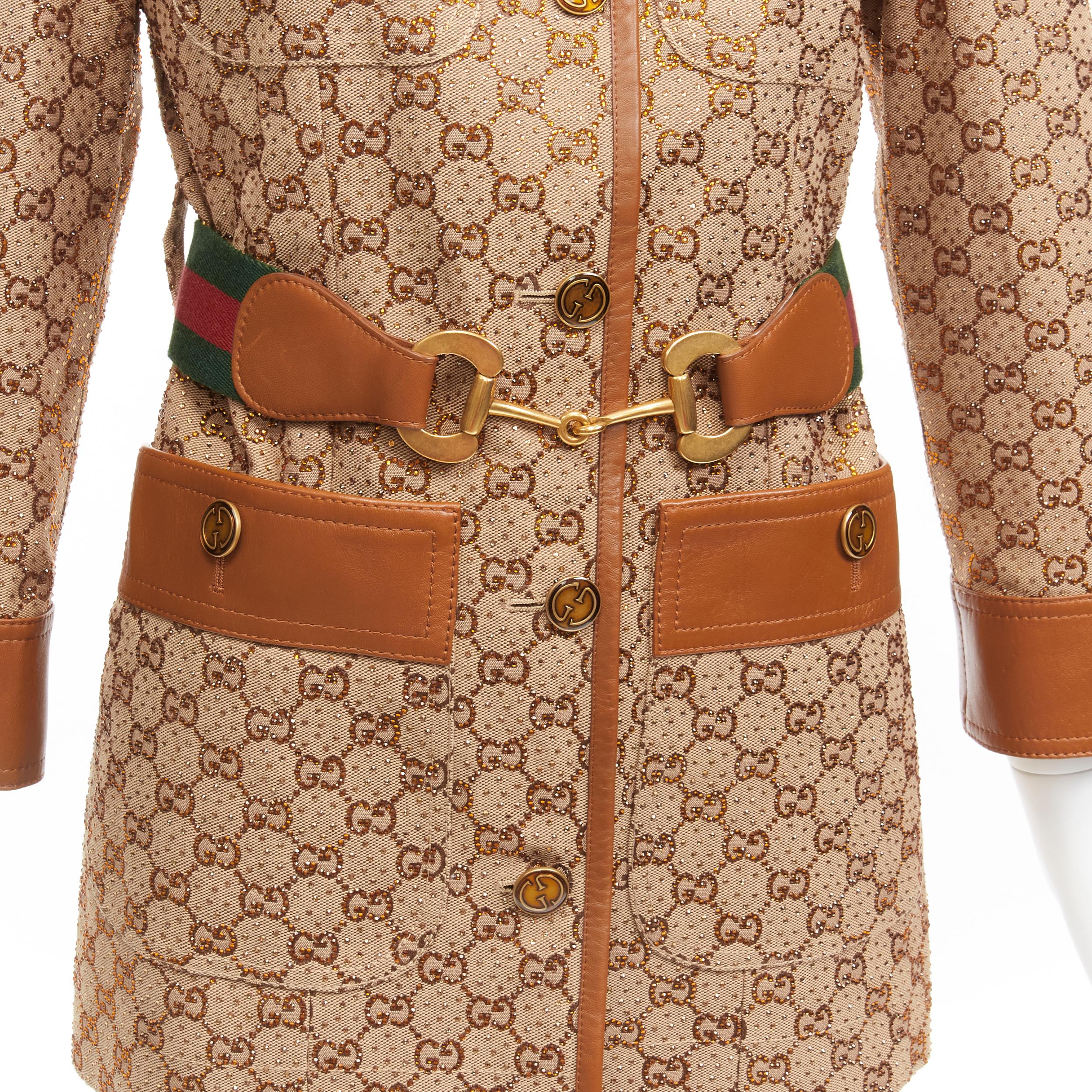 GUCCI 2022 Aria crystal embellished Horsebit web belt leather trimmed GG canvas jacket IT38 XS
Reference: AAWC/A00487
Brand: Gucci
Designer: Alessandro Michele
Model: Aria
Collection: 2022
Material: Cotton, Leather
Color: Brown, Yellow
Pattern:
