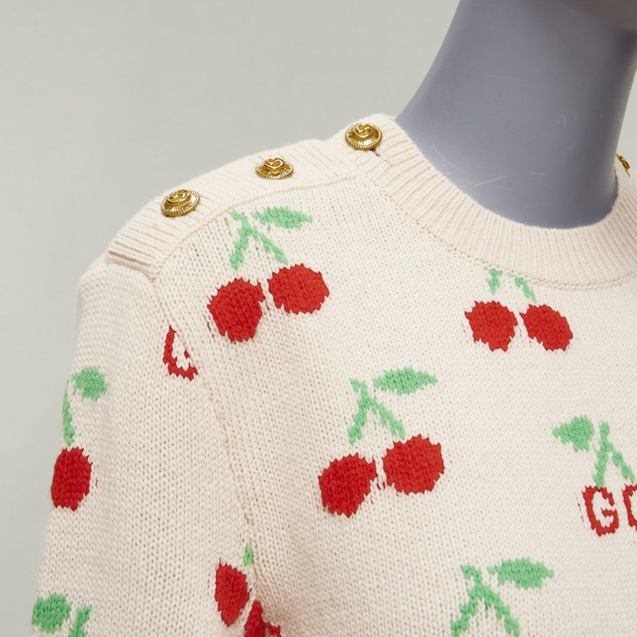 GUCCI 2023 beige red GG logo Cherries crew long sleeves sweater XS For Sale 2