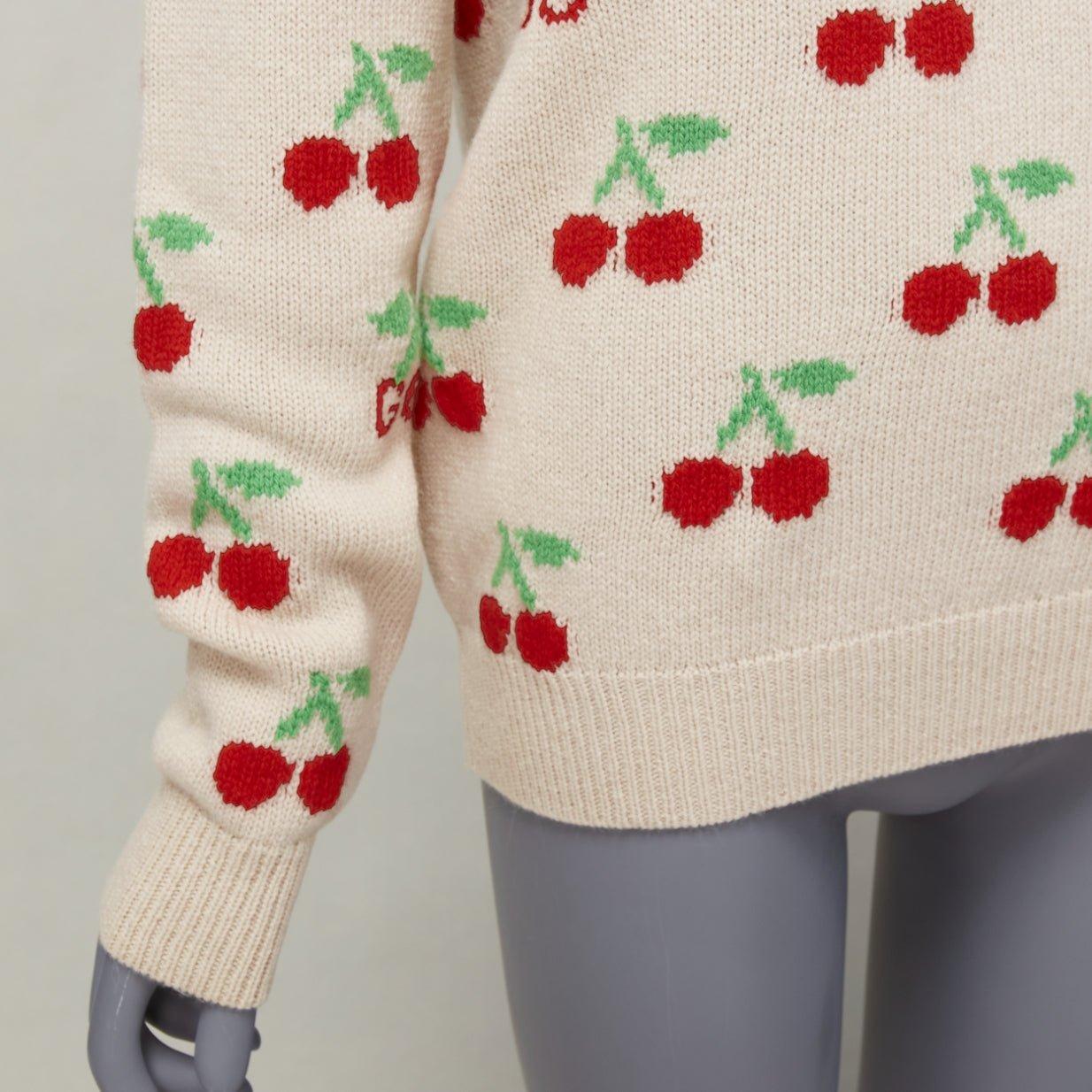 GUCCI 2023 beige red GG logo Cherries crew long sleeves sweater XS For Sale 3