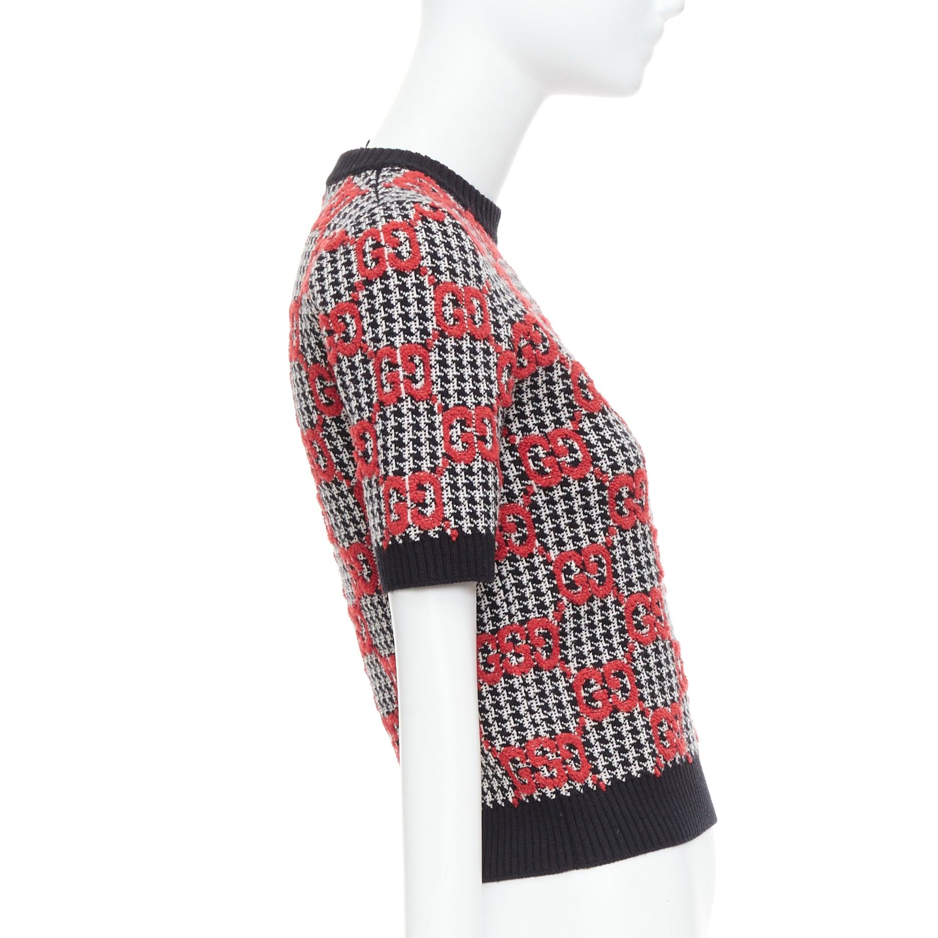 GUCCI 2023 red black Giant Monogram houndstooth intarsia crop sweater XS In Excellent Condition In Hong Kong, NT