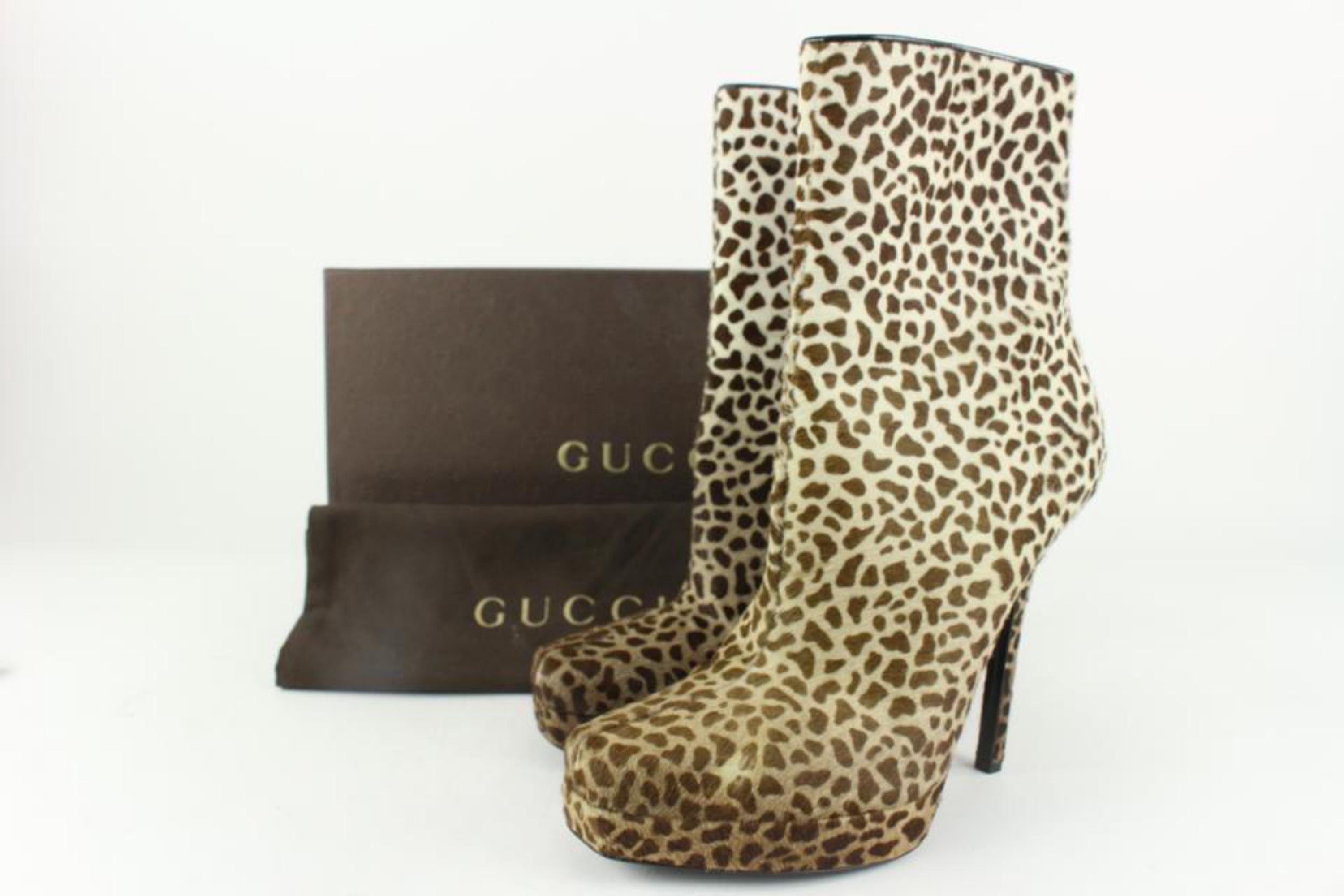 Gucci 247167 40.5 Leopard Pony Hair Platform Ankle Booties 4GG1113
Date Code/Serial Number: 247167
Made In: Italy
Measurements: Length: 8 