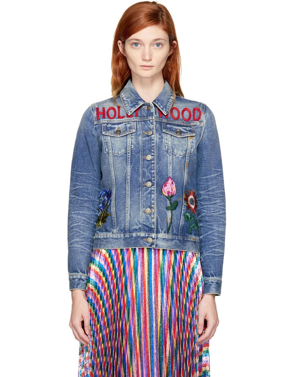 Gucci Jeansjacke für Sammler mit HOLLYWOOD-Slogan und Stickereien von Rabbit & Flora.
- Boutique-Preis 3.200$
Größenbezeichnung 42 FR. Der Zustand ist tadellos. 