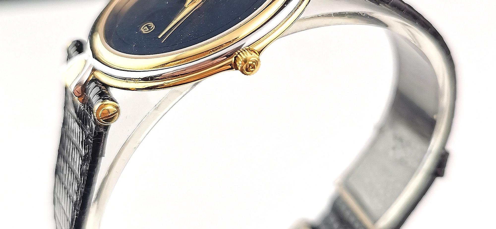 Montre-bracelet Gucci 4500m, plaqué or, acier inoxydable, bracelet en cuir  en vente 5