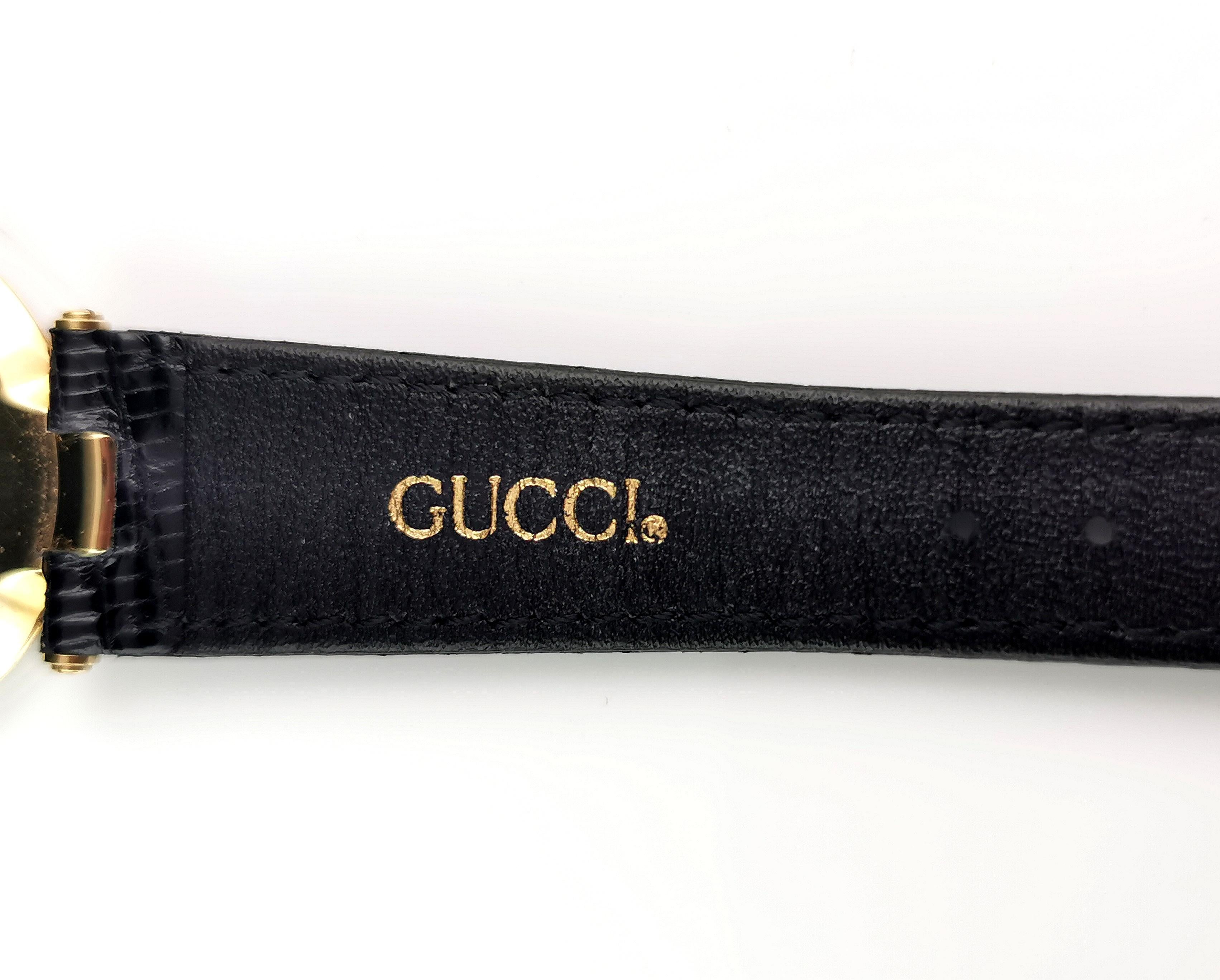 Montre-bracelet Gucci 4500m, plaqué or, acier inoxydable, bracelet en cuir  en vente 2