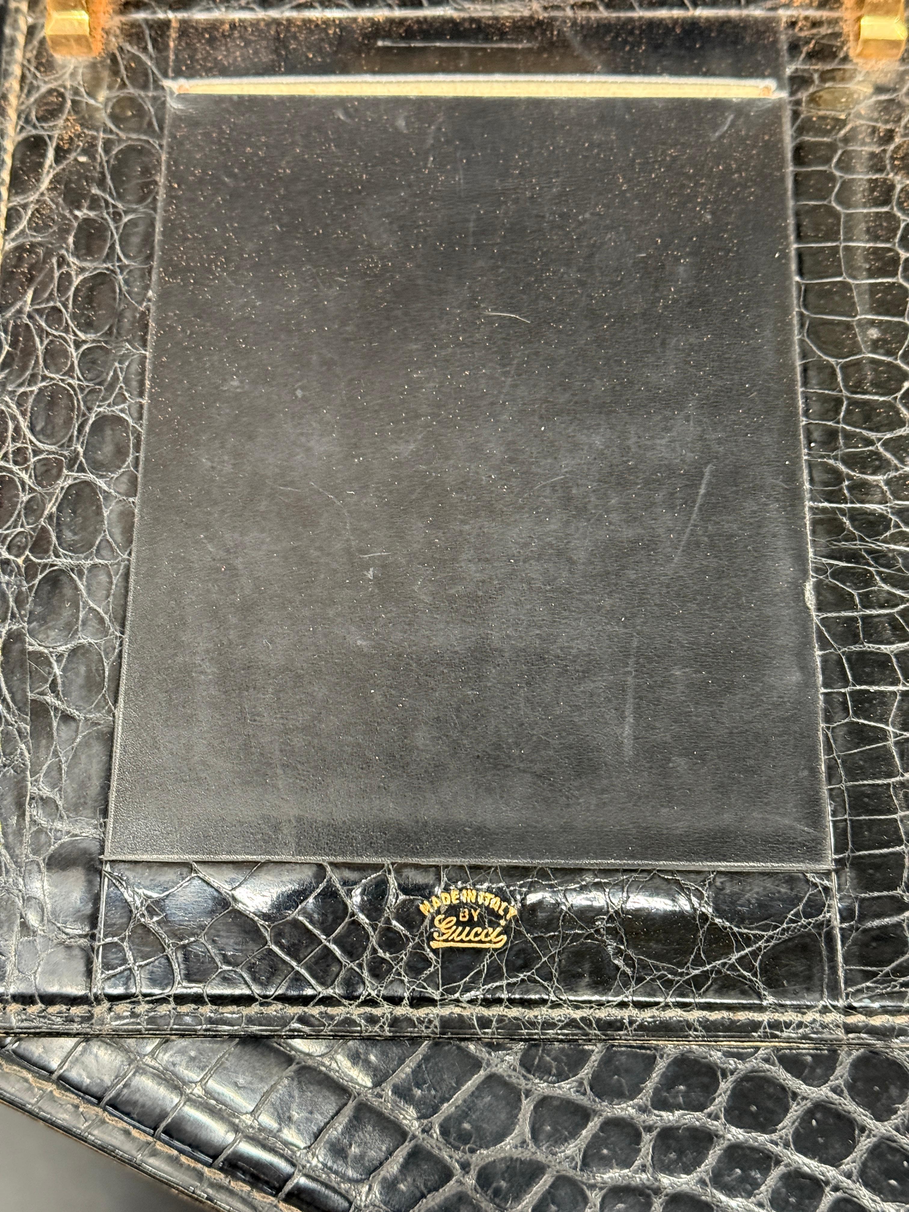 Gucci 5 Piece Desk Set in Krokodil/Alligator, geschenkt von Frank Sinatra im Angebot 7