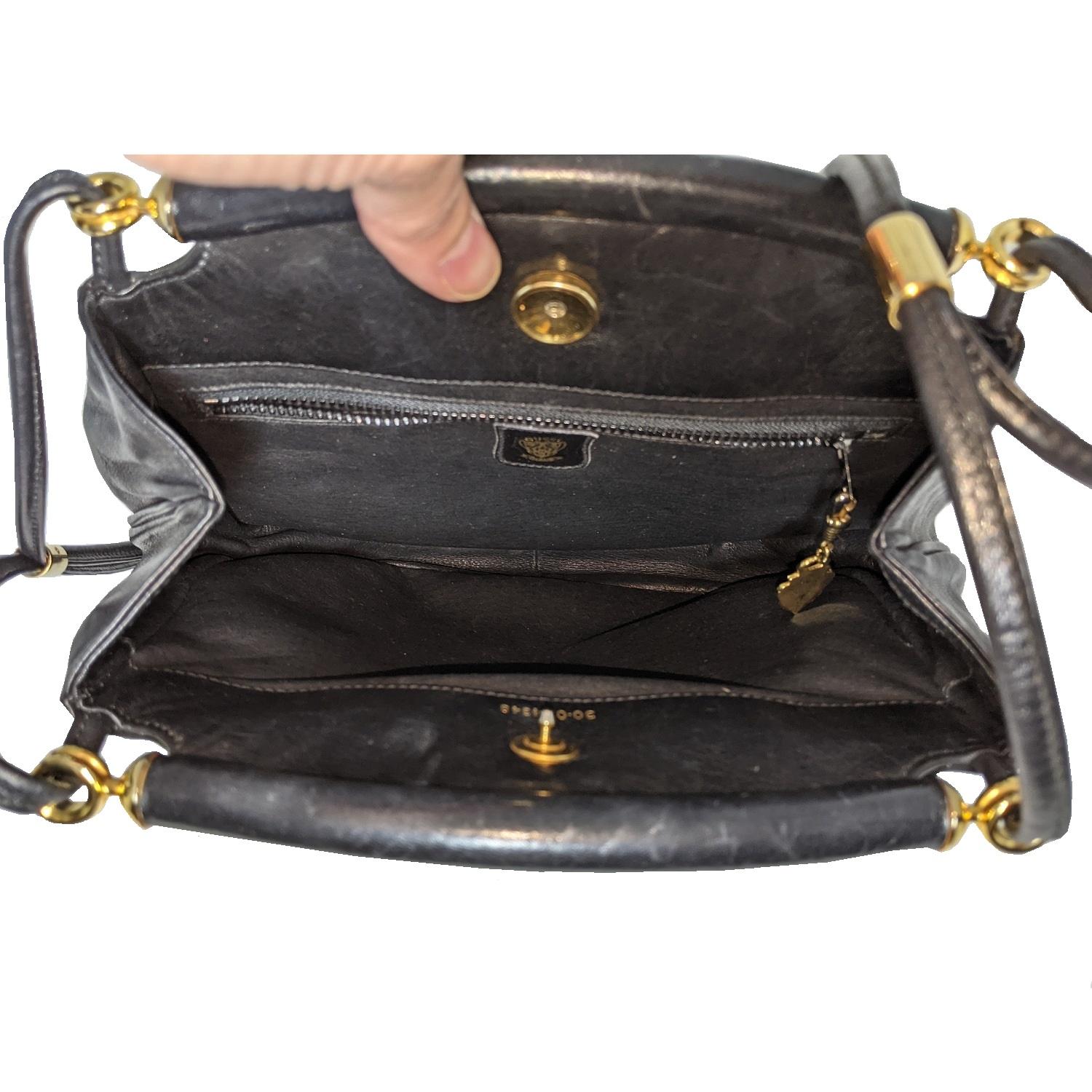 Women's Gucci 70s Vintage Black Leather Interlocking G Shoulder Bag